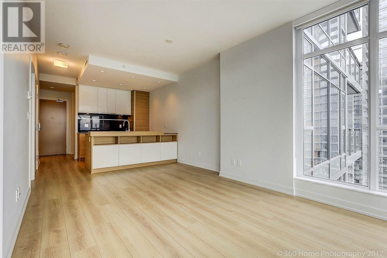 3302 4688 Kingsway Property Photo 3