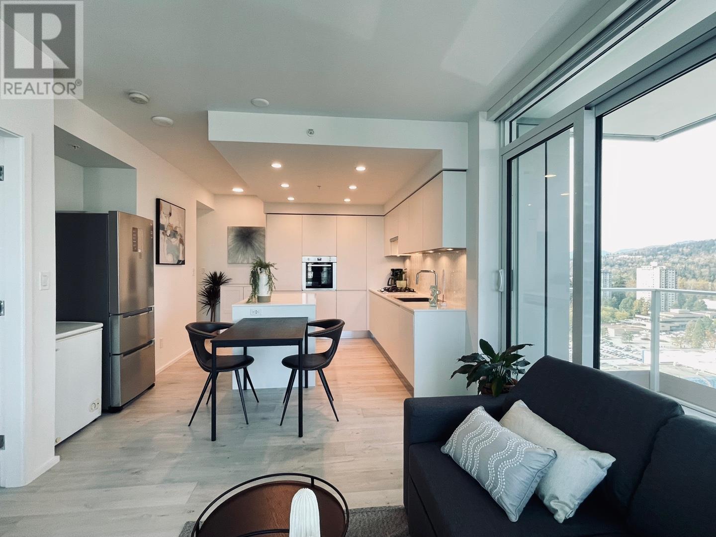 1601 3833 Evergreen Place Property Photo 7