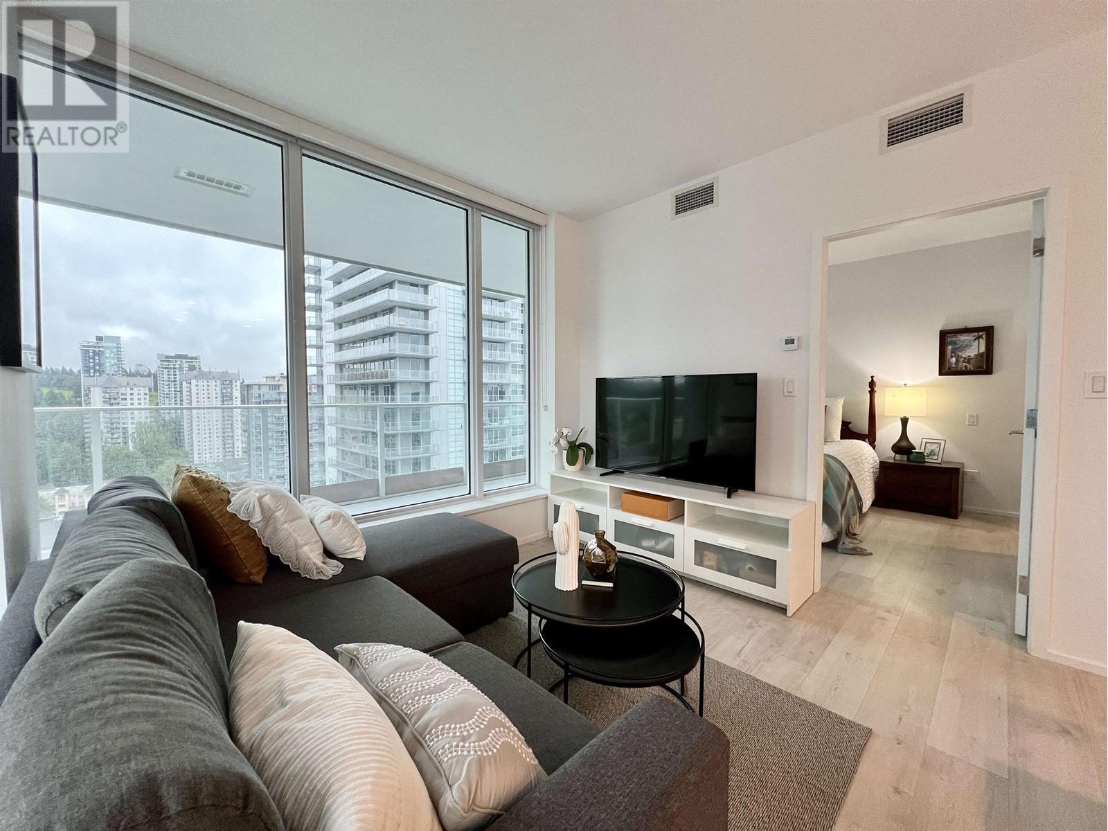 1601 3833 Evergreen Place Property Photo 10