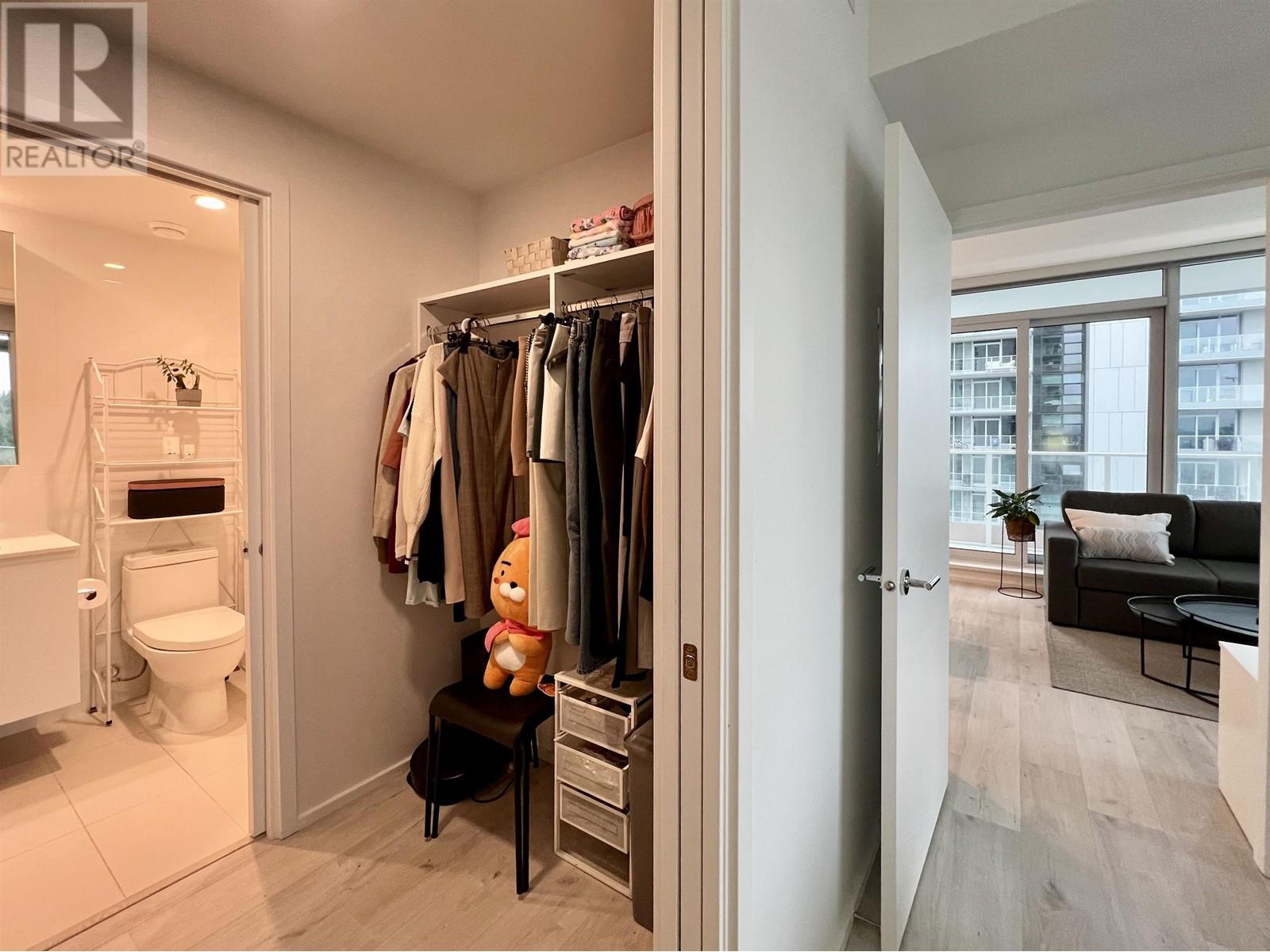 1601 3833 Evergreen Place Property Photo 13