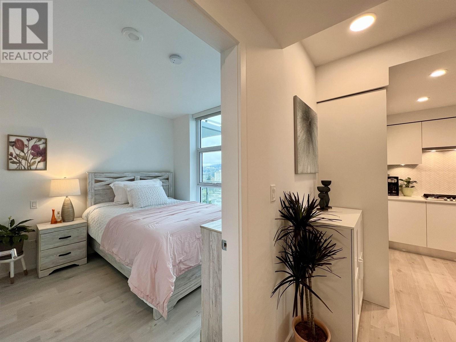 1601 3833 Evergreen Place Property Photo 15