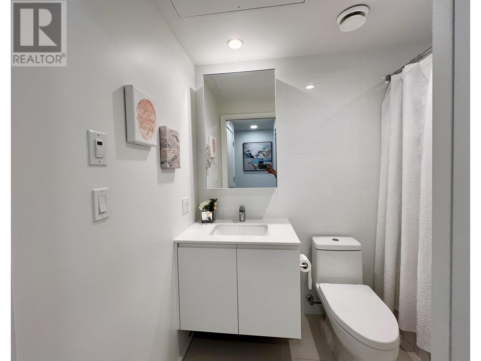 1601 3833 Evergreen Place Property Photo 19