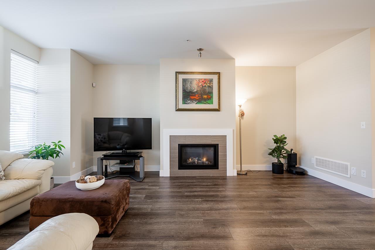 20580 84a Avenue Property Photo 2