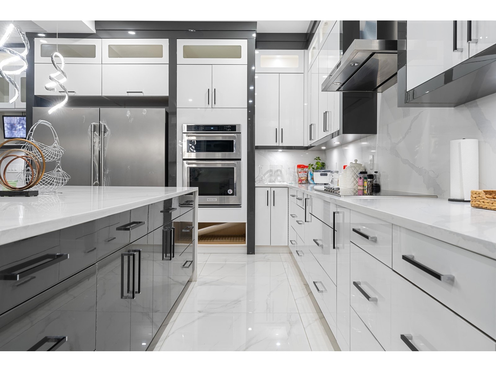 8909 128 Street Property Photo 18