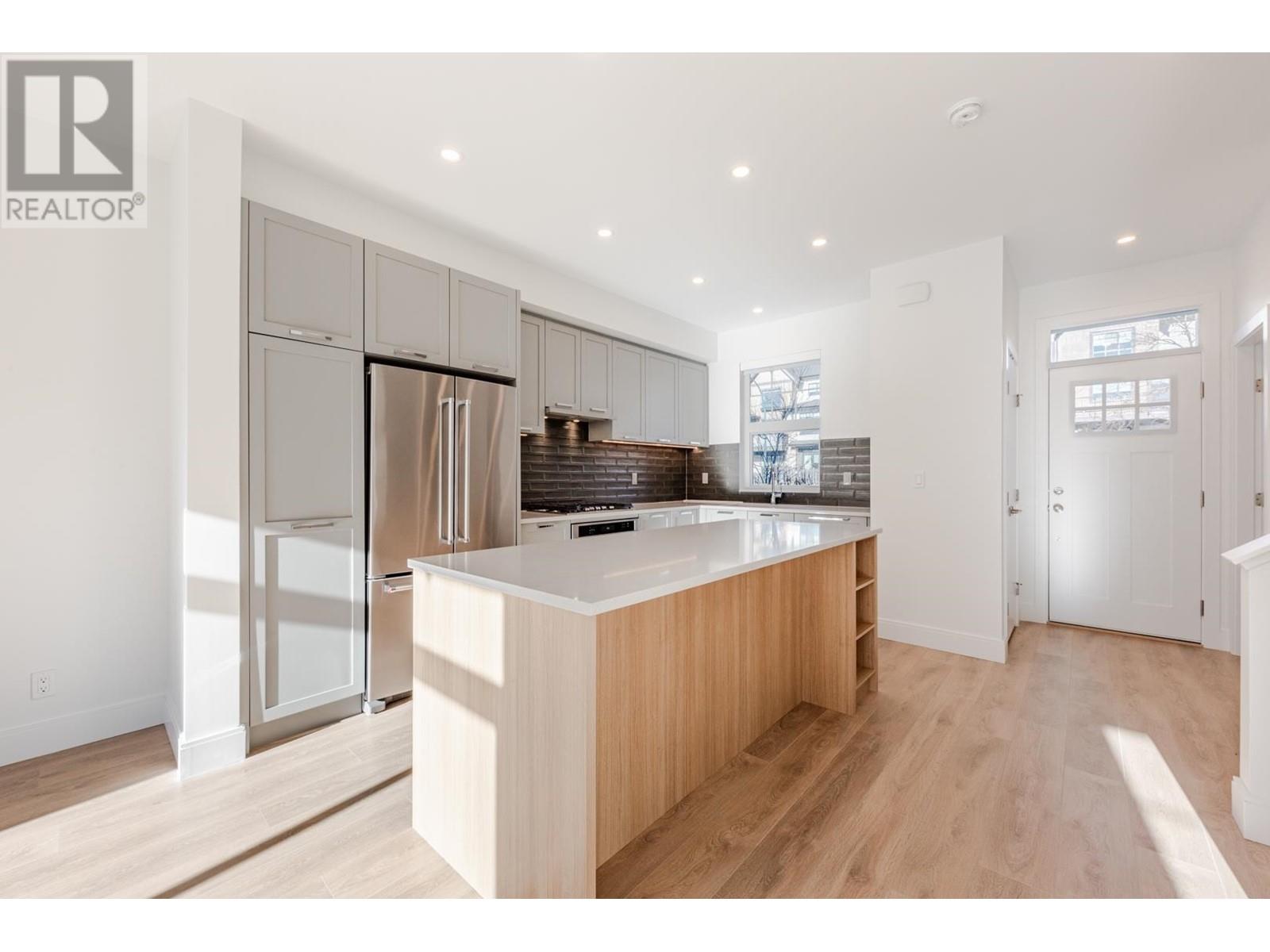 175 1310 Mitchell Street Property Photo 10