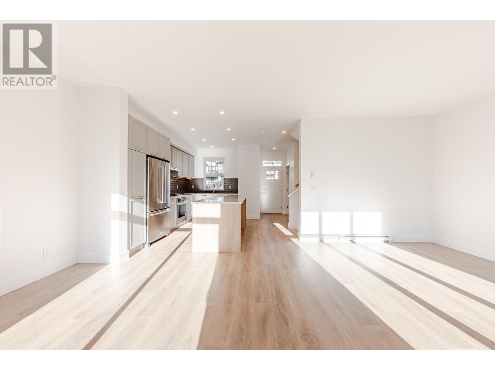 175 1310 Mitchell Street Property Photo 14