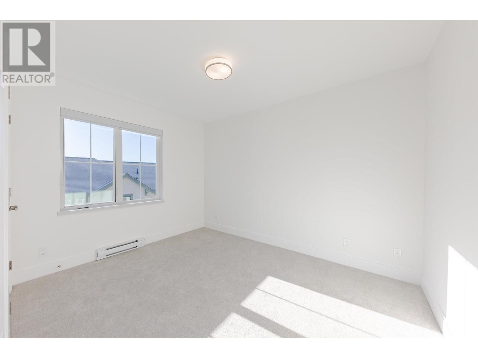 175 1310 Mitchell Street Property Photo 18