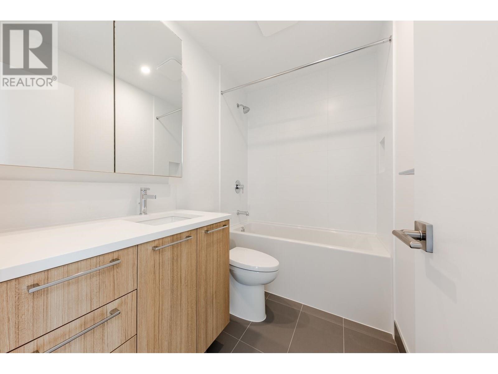 175 1310 Mitchell Street Property Photo 28