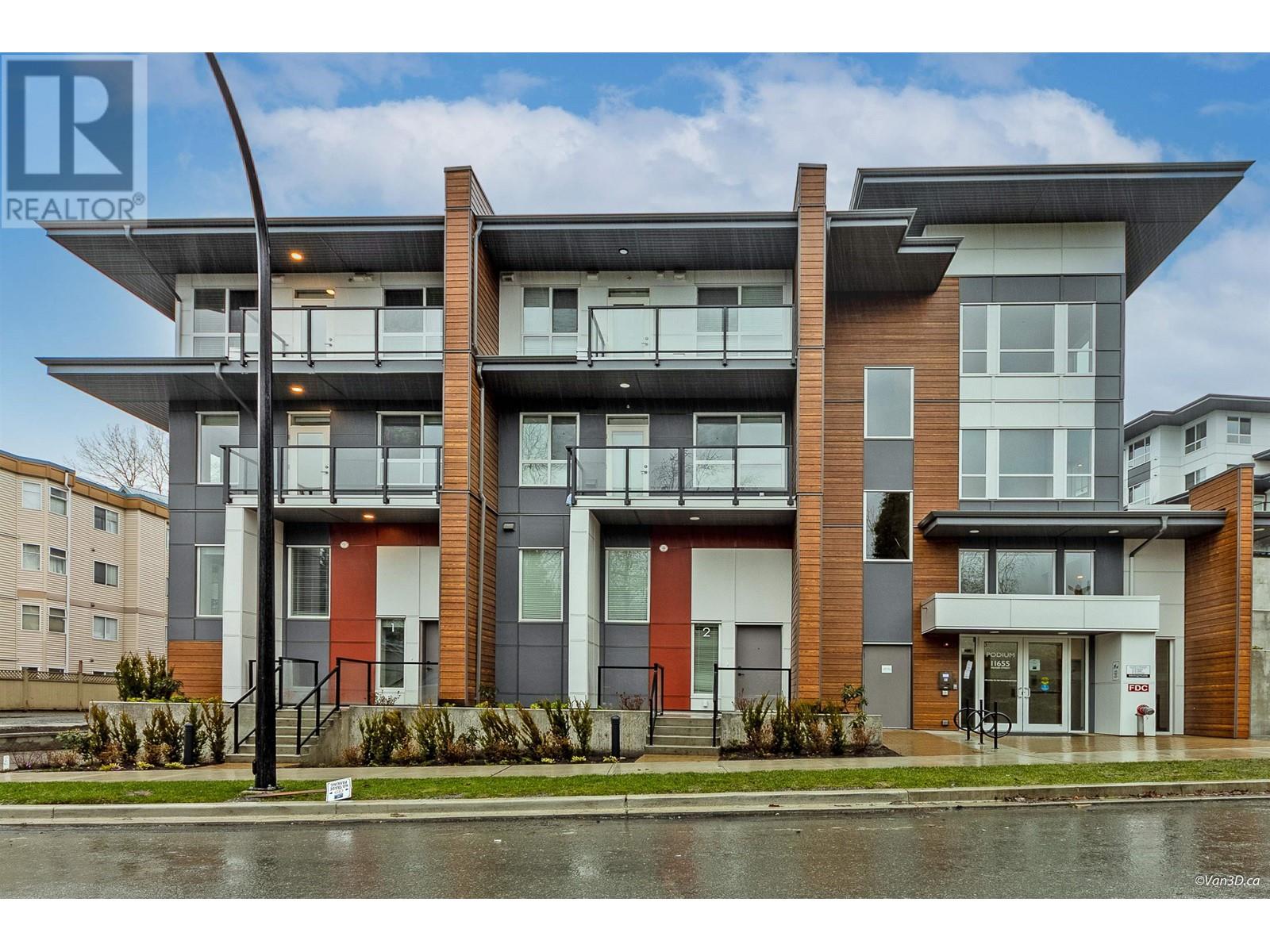 410 11655 Fraser Street Property Photo 1