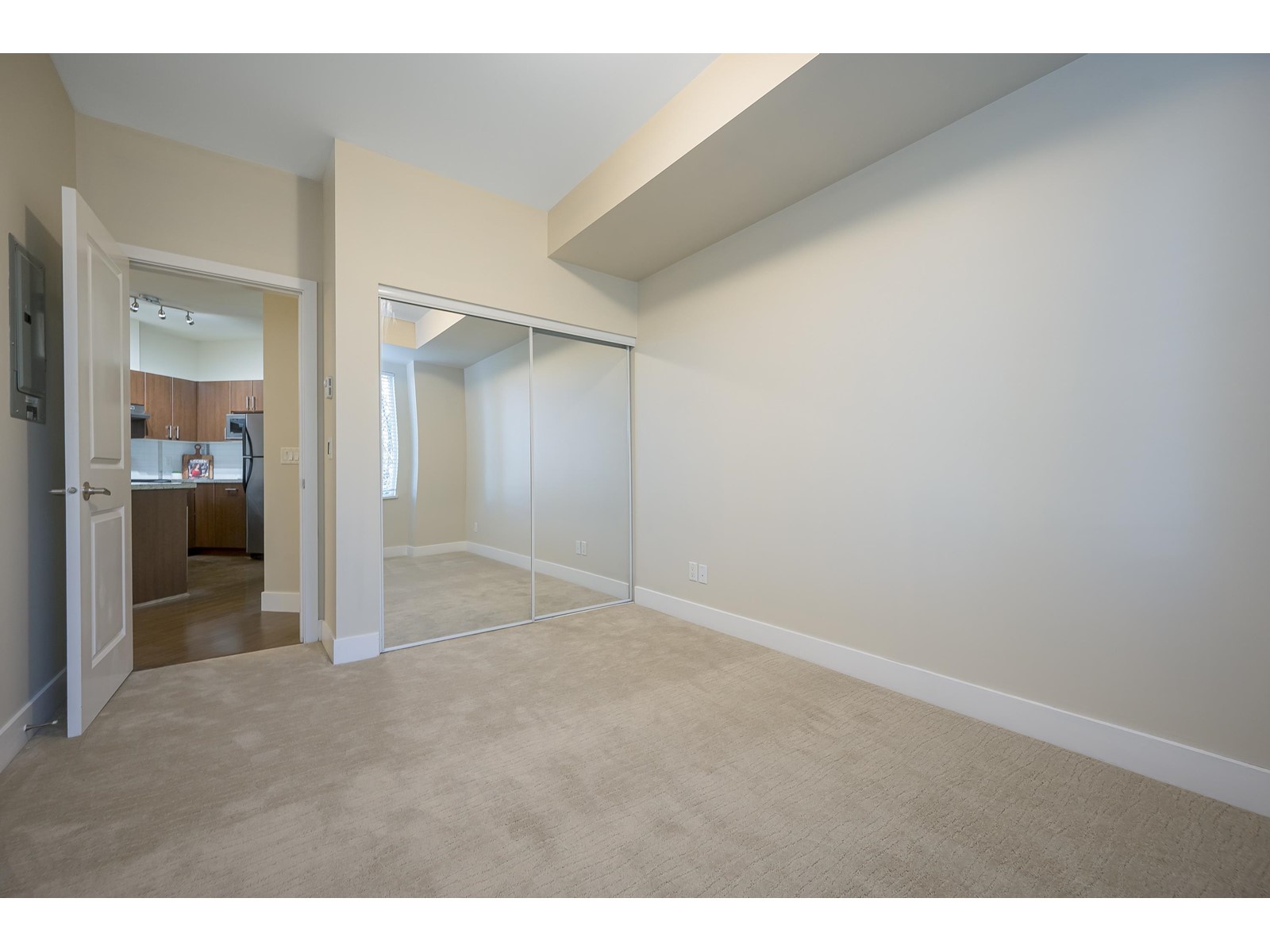 305 19830 56 Avenue Property Photo 26