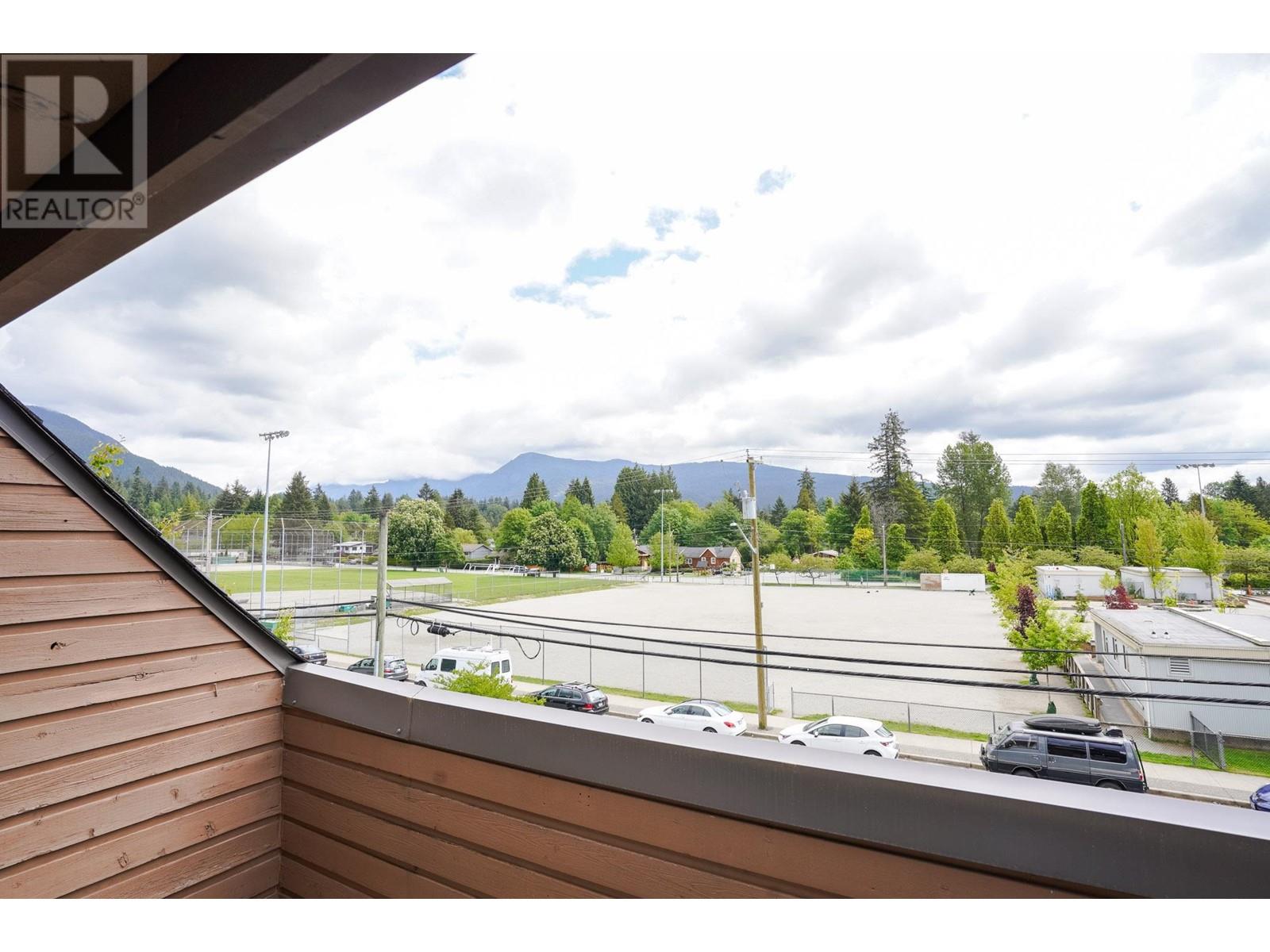 3349 Mountain Highway Property Photo 15