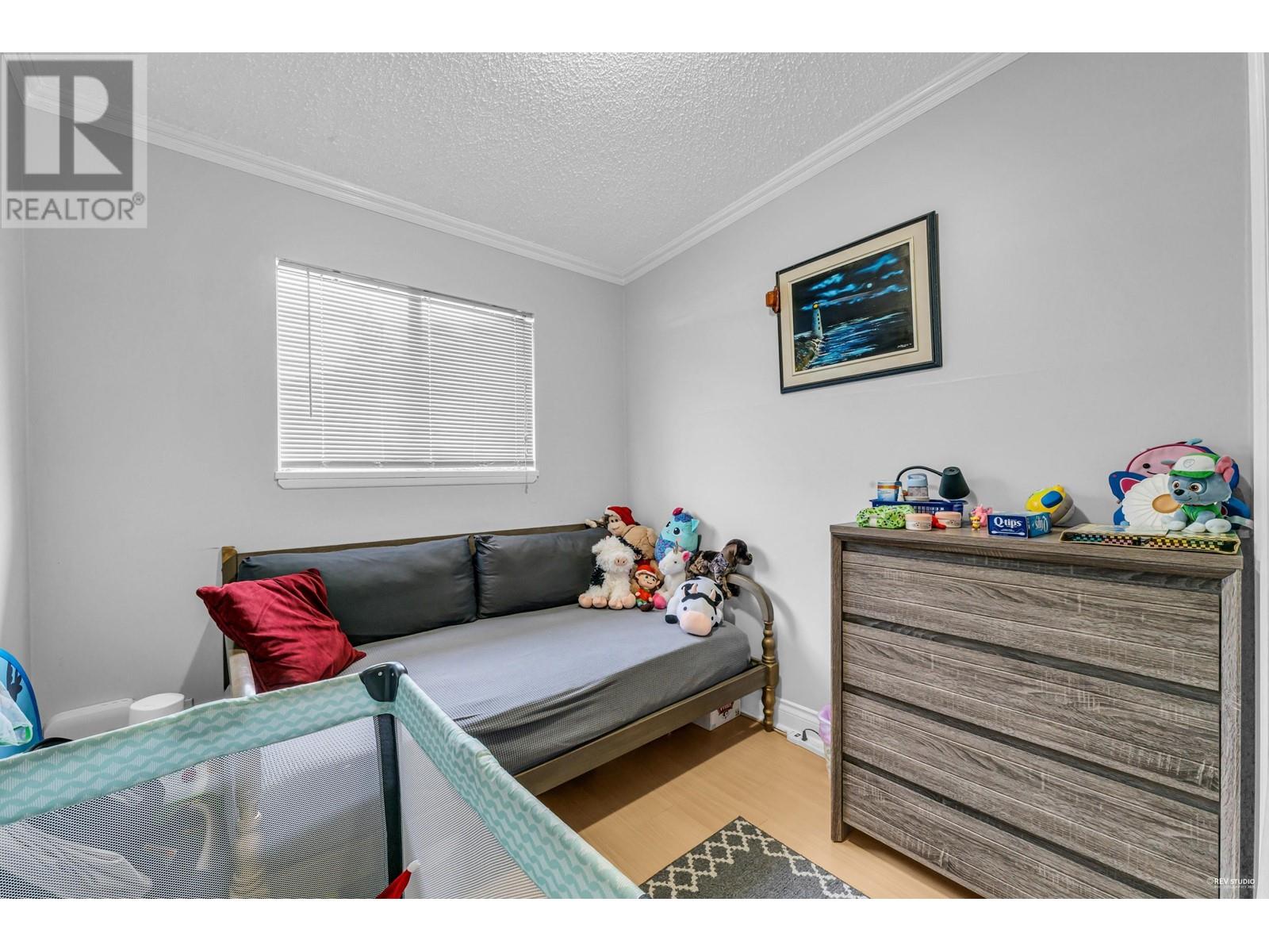 7015-7017 Elwell Street Property Photo 10