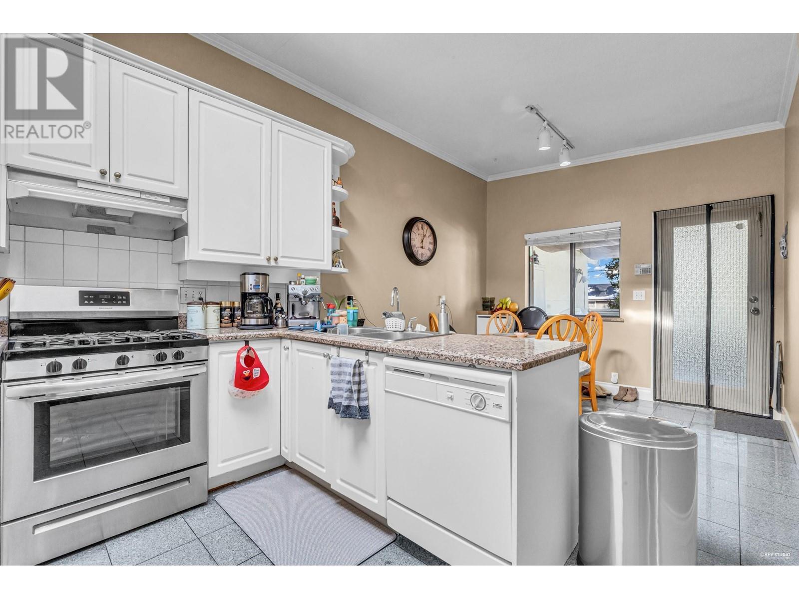 7015-7017 Elwell Street Property Photo 13