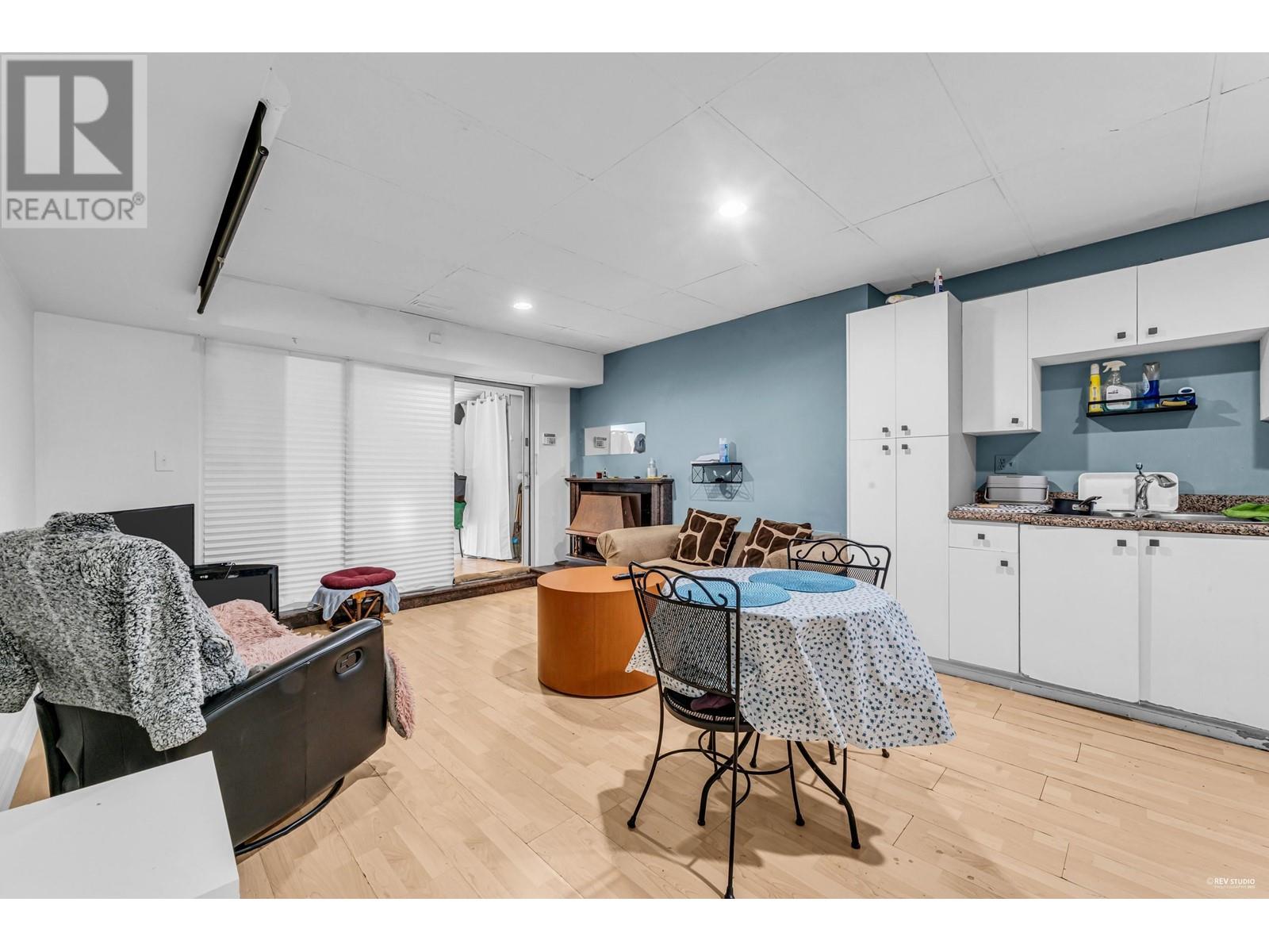 7015-7017 Elwell Street Property Photo 16