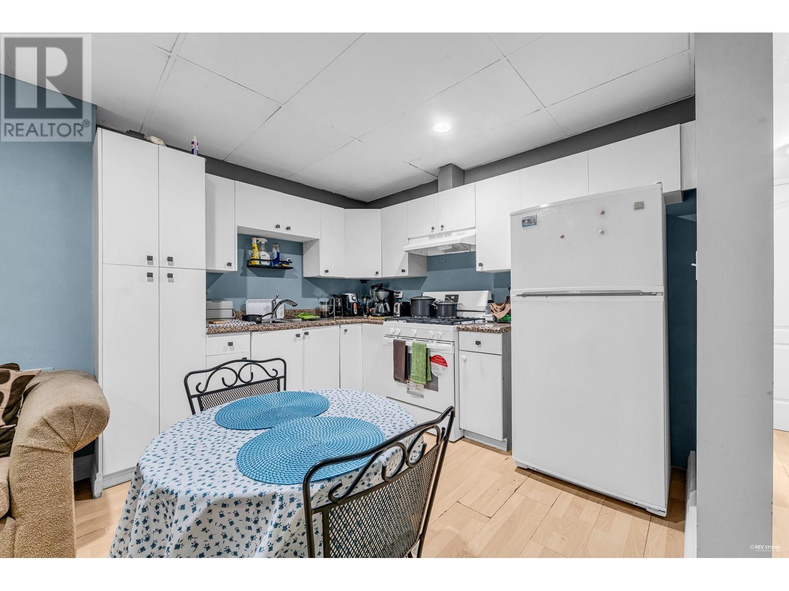 7015-7017 Elwell Street Property Photo 17