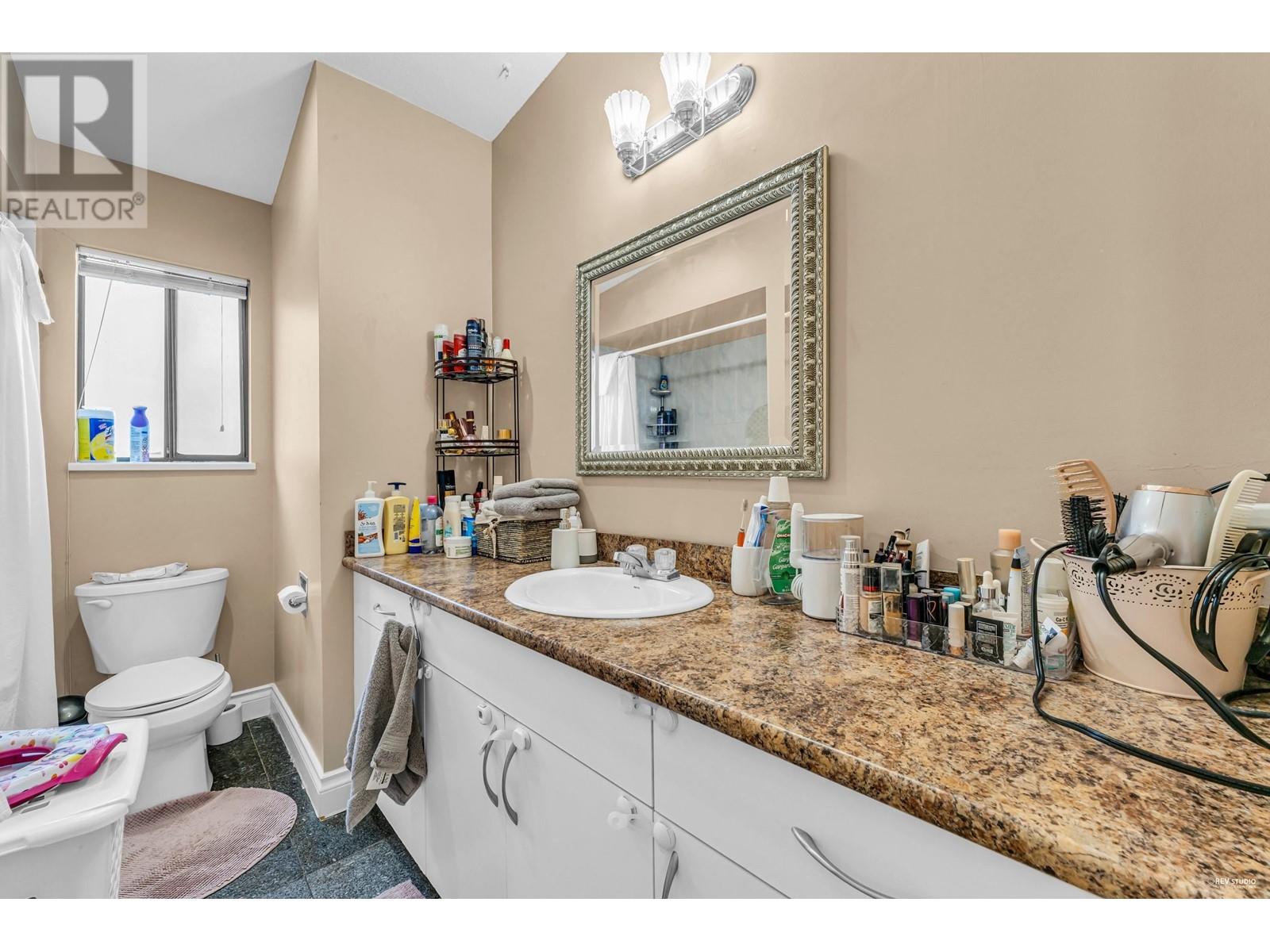 7015-7017 Elwell Street Property Photo 28
