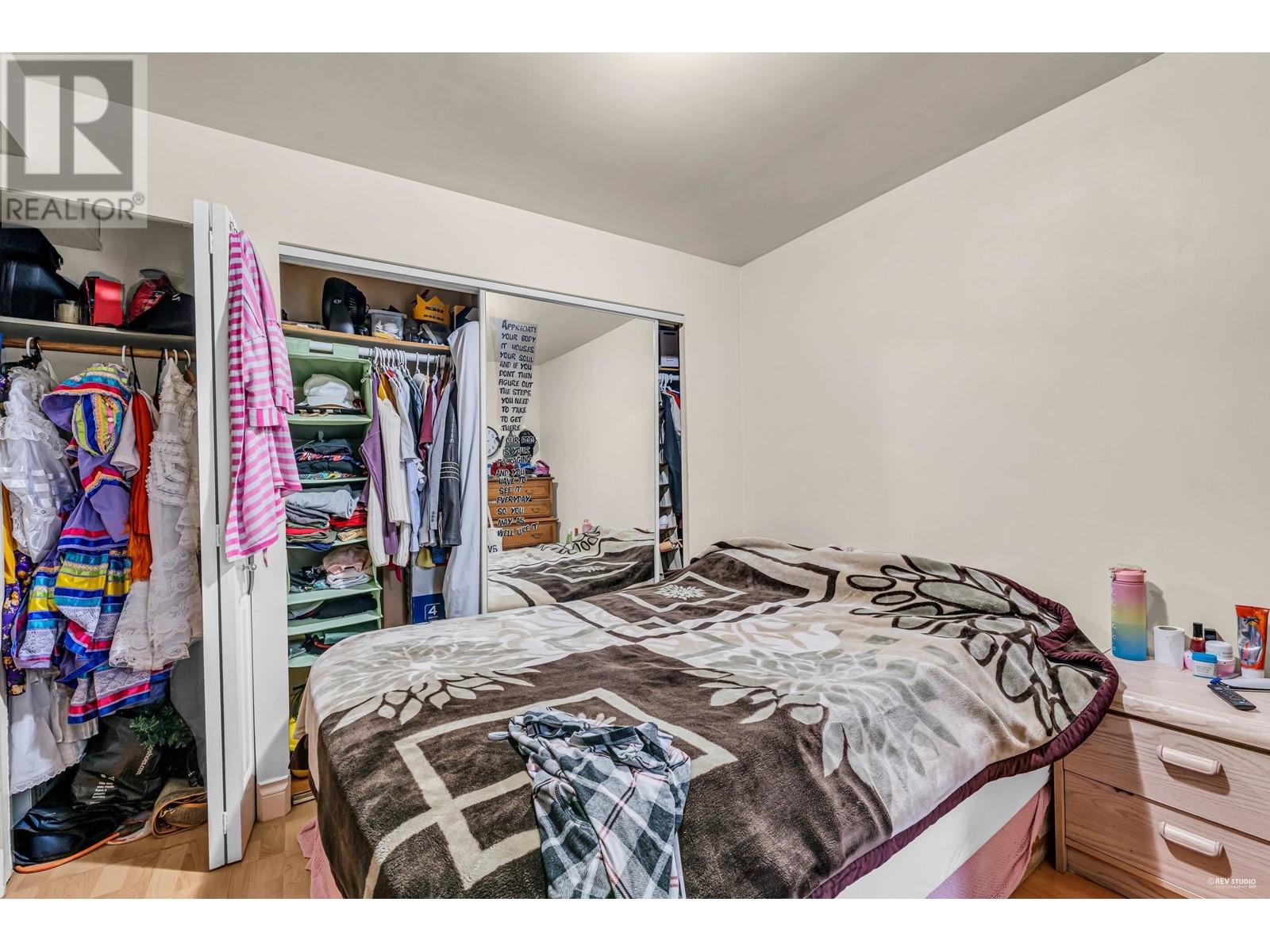 7015-7017 Elwell Street Property Photo 33