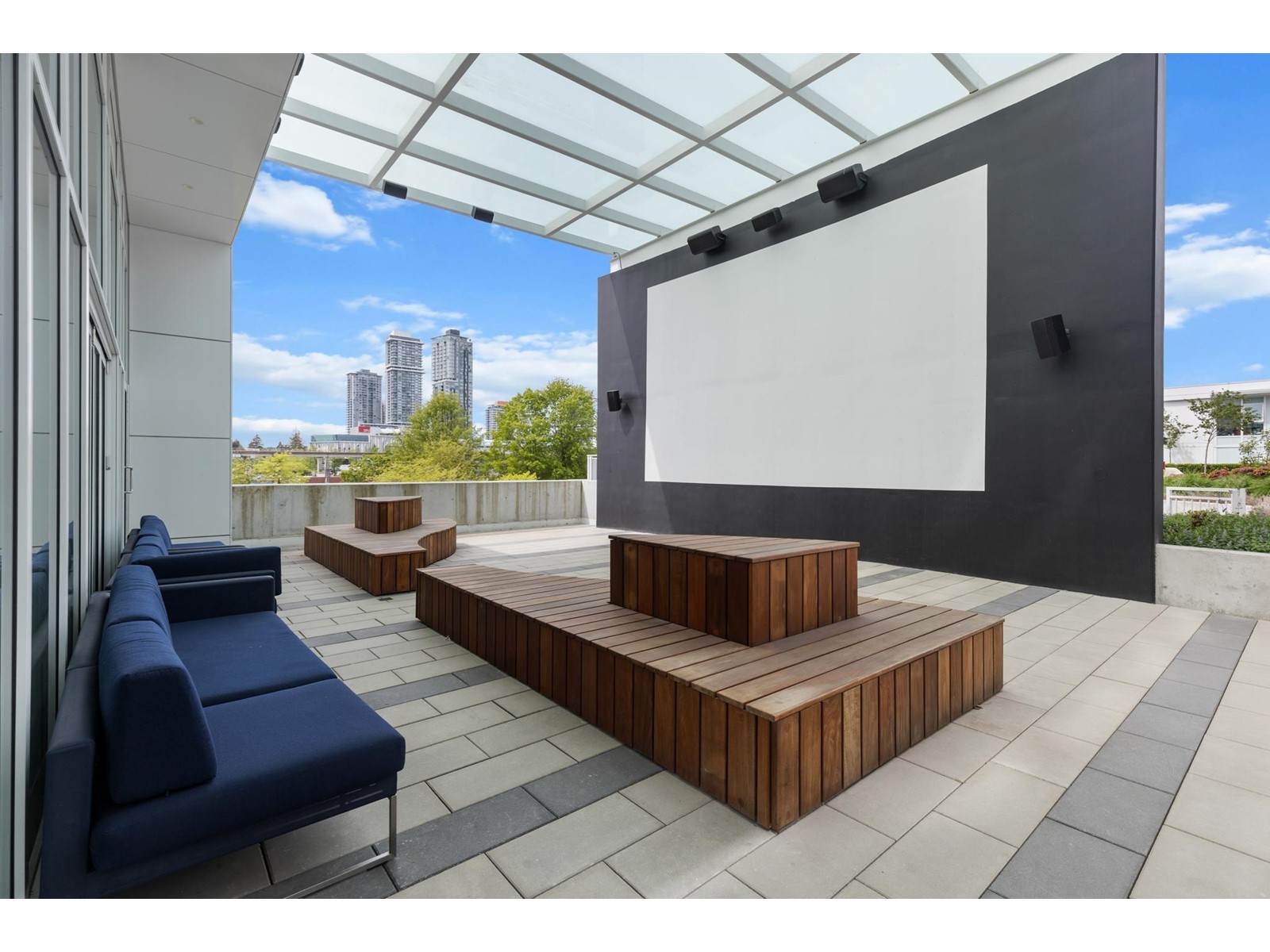 2212 13685 102 Avenue Property Photo 24