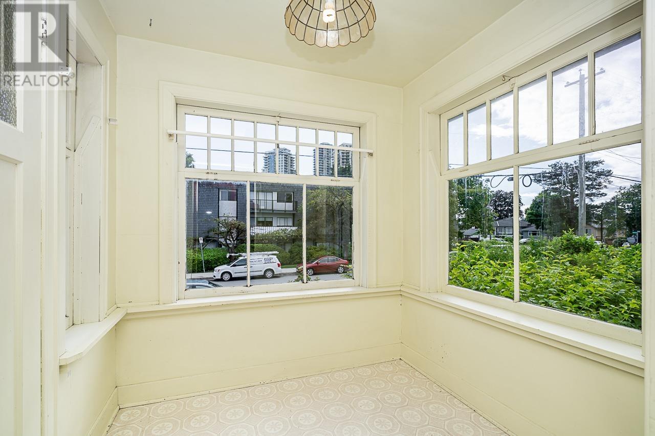 7386 Humphries Avenue Property Photo 8