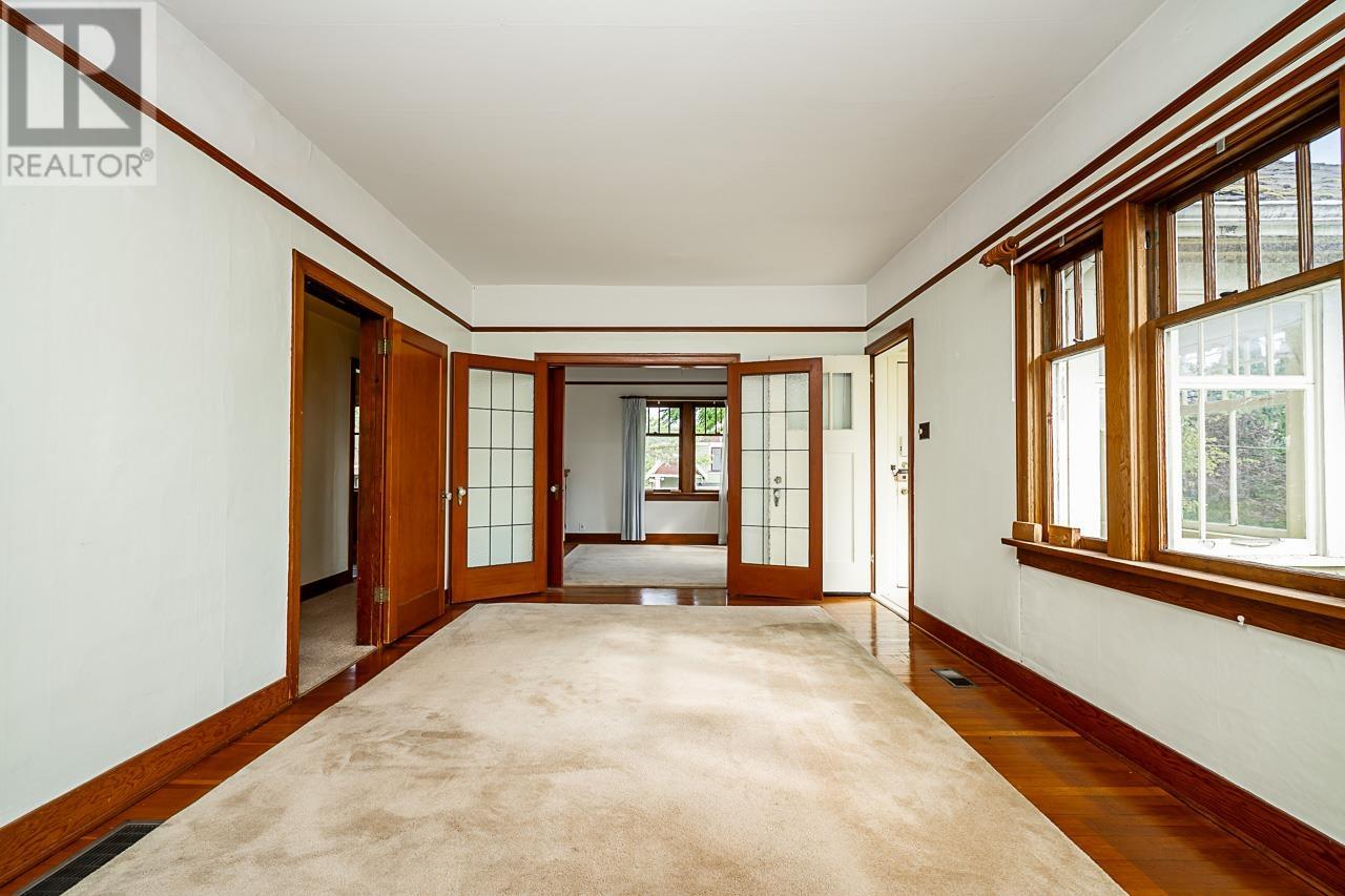 7386 Humphries Avenue Property Photo 10