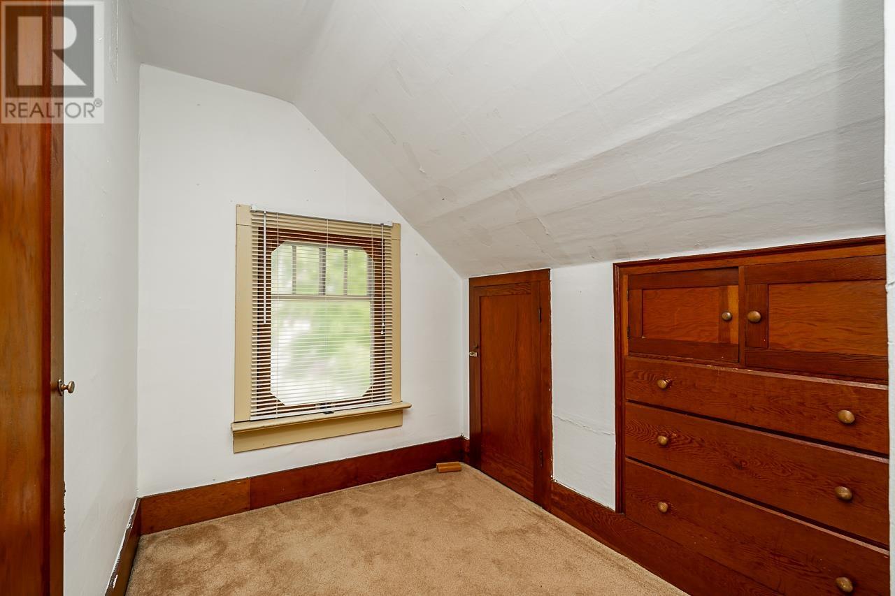 7386 Humphries Avenue Property Photo 24