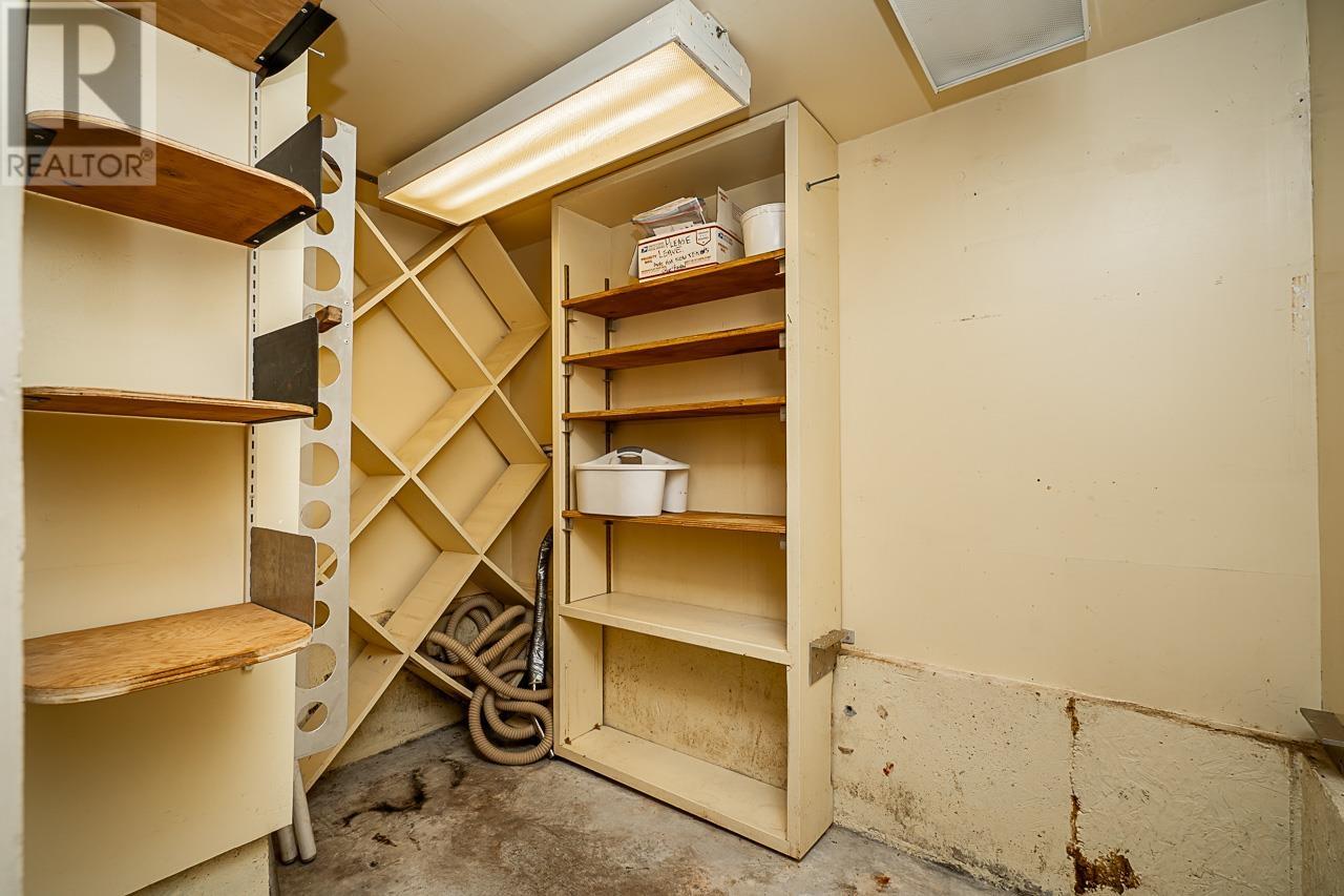 7386 Humphries Avenue Property Photo 31