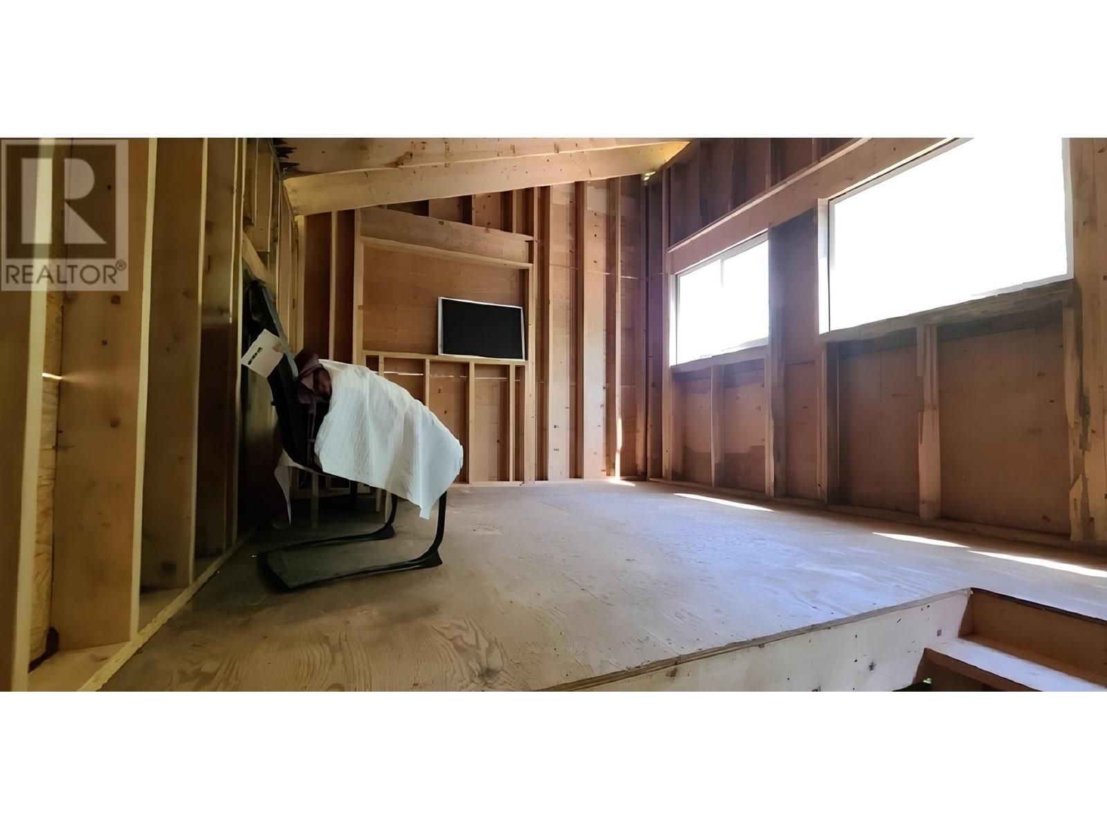 28817 16 Highway Property Photo 18
