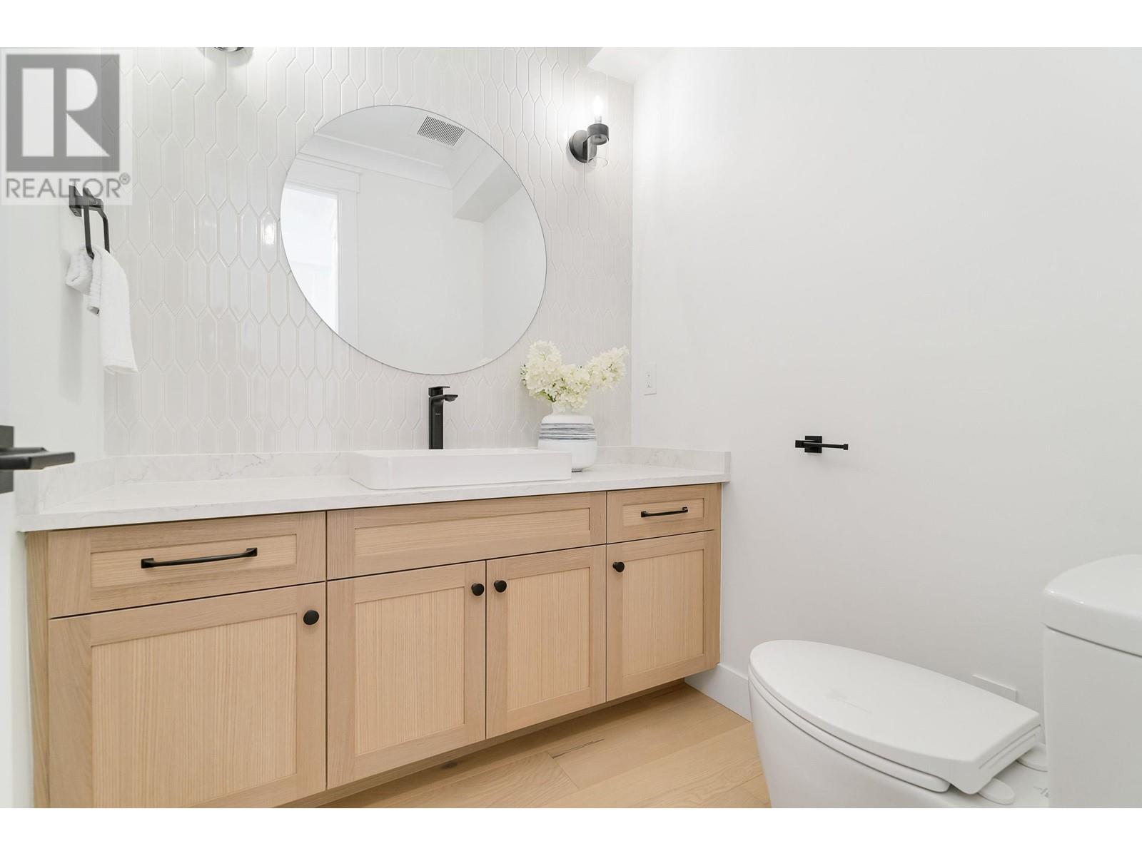 3031 Fromme Road Property Photo 12