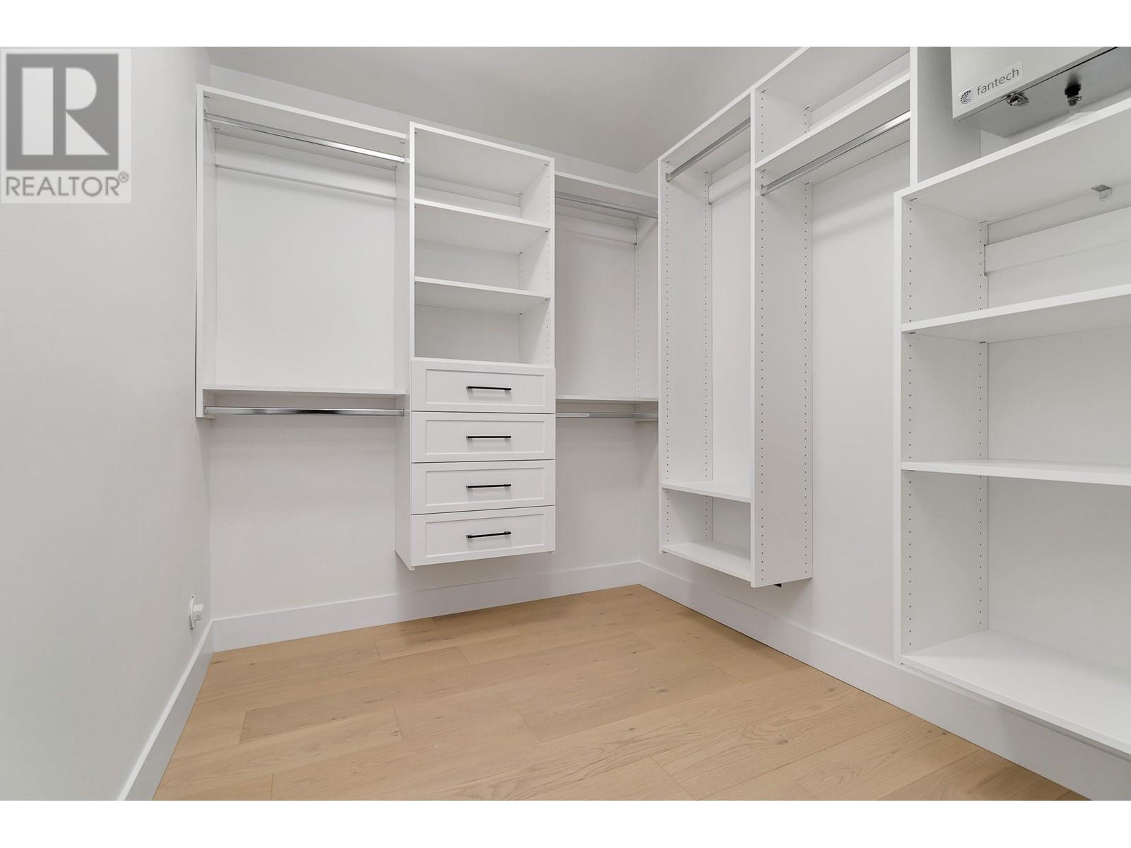 3031 Fromme Road Property Photo 15