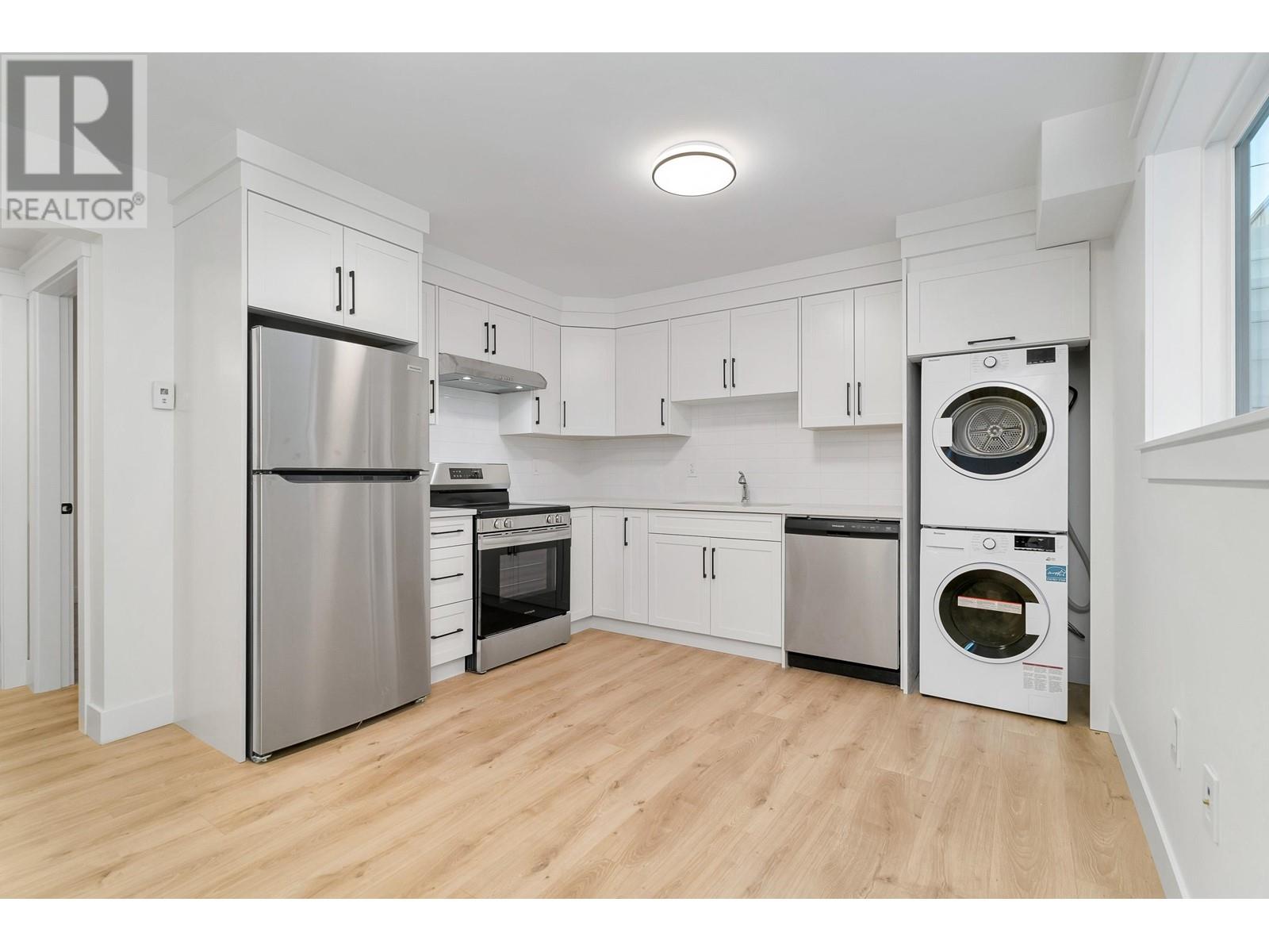 3031 Fromme Road Property Photo 23
