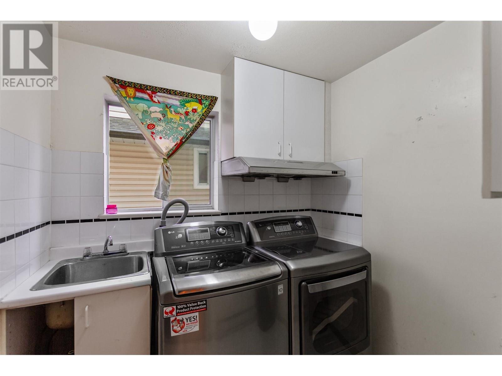 2976 Christina Place Property Photo 27