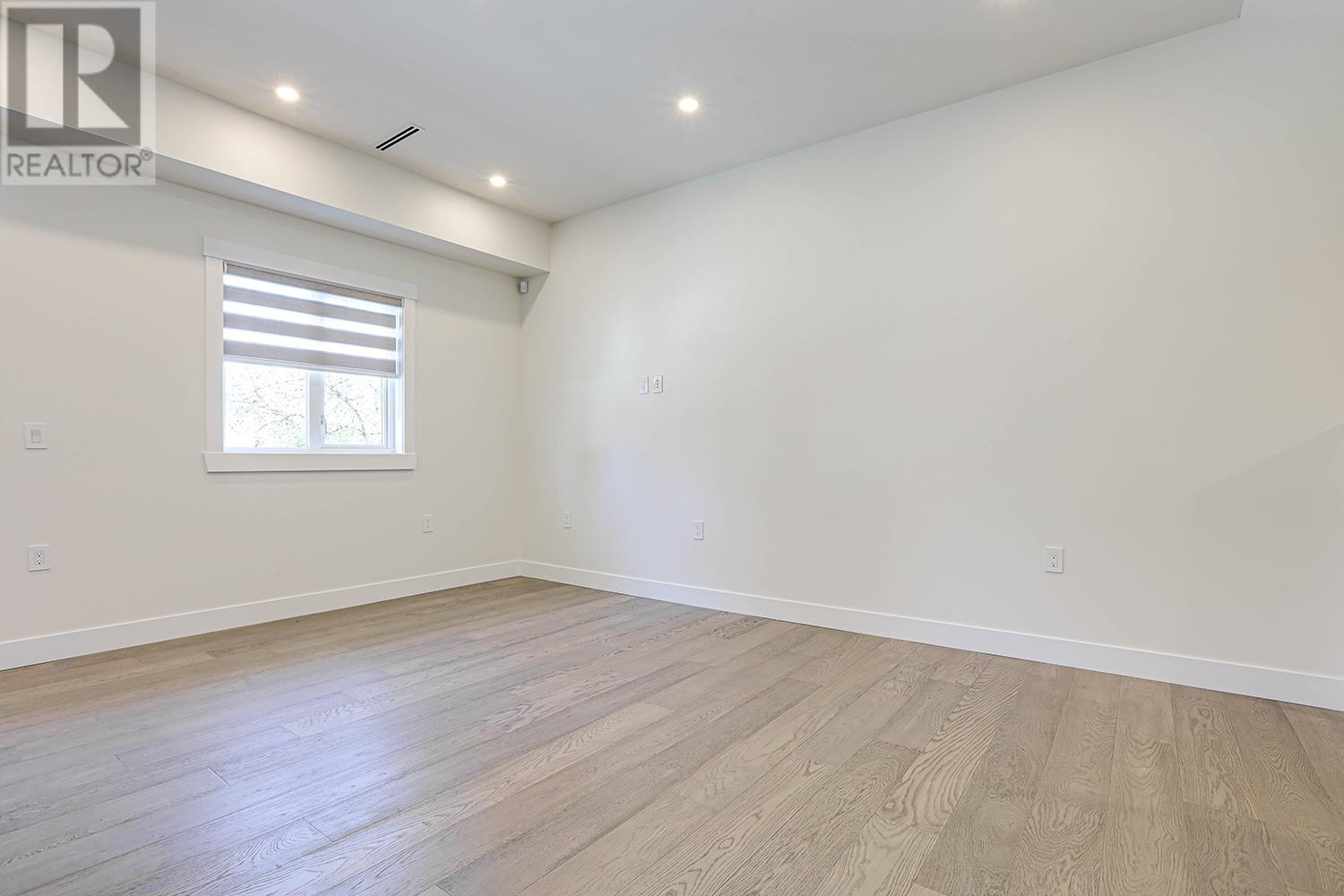 102 235 Lebleu Street Property Photo 6