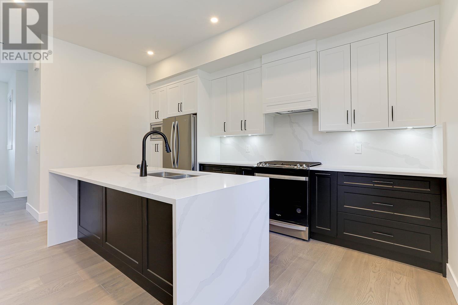 102 235 Lebleu Street Property Photo 8