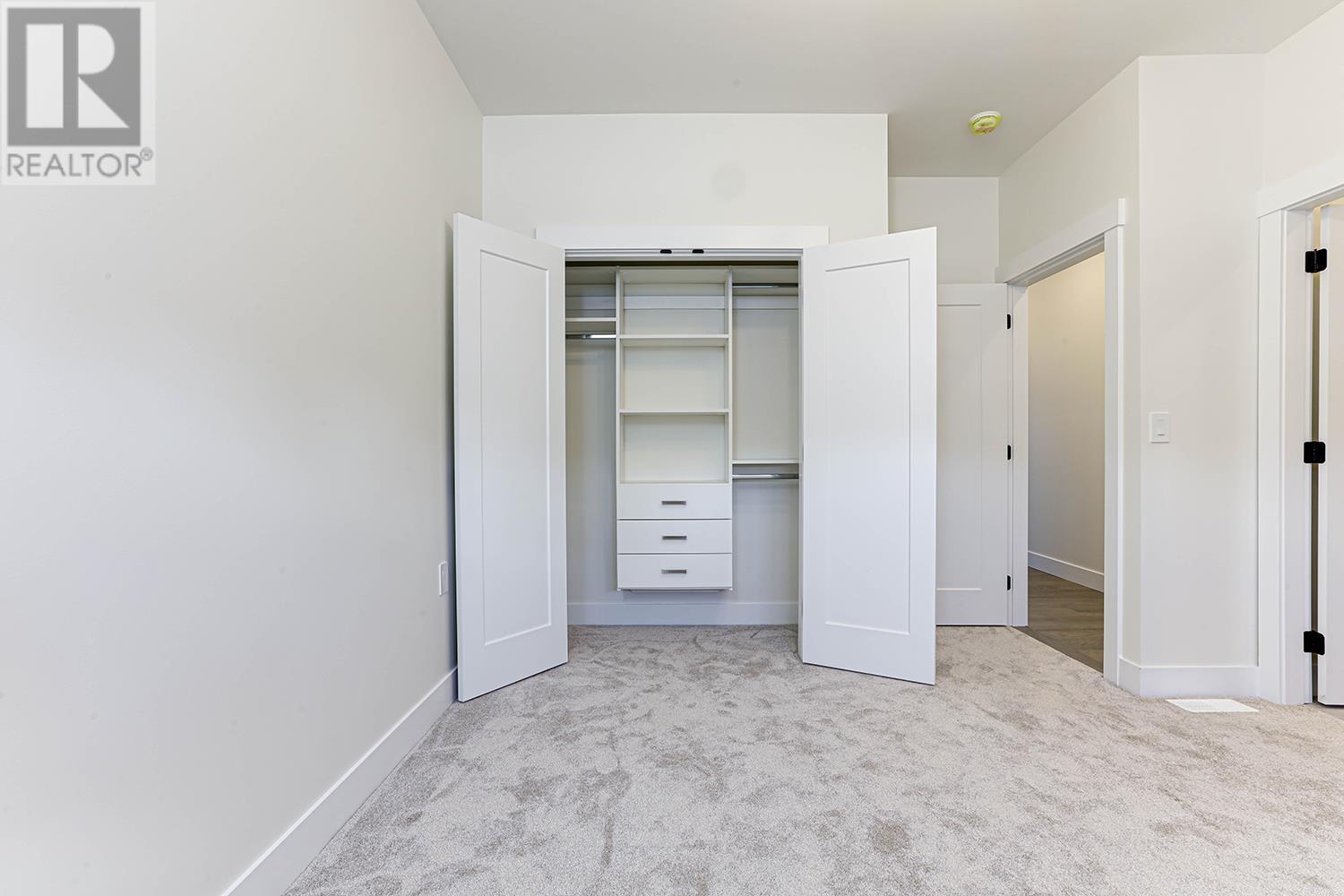 102 235 Lebleu Street Property Photo 13