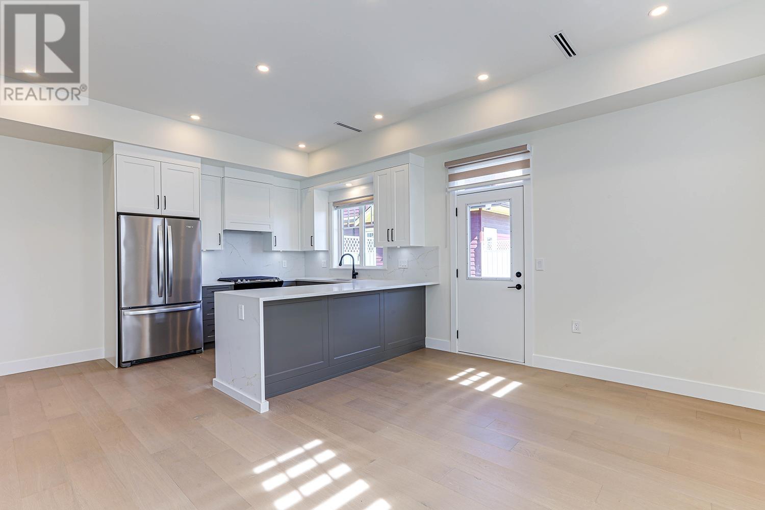 101 235 Lebleu Street Property Photo 5