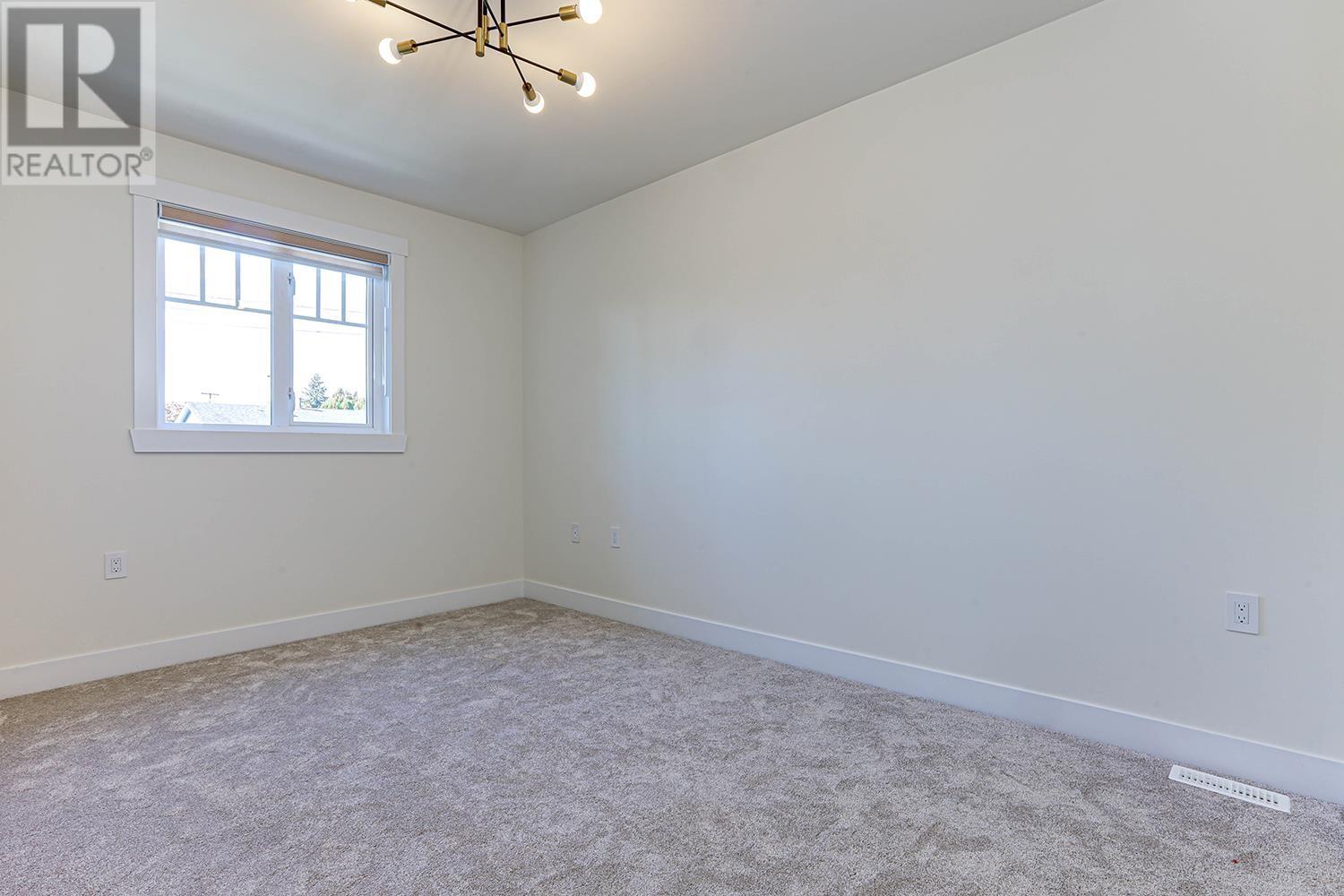 101 235 Lebleu Street Property Photo 15
