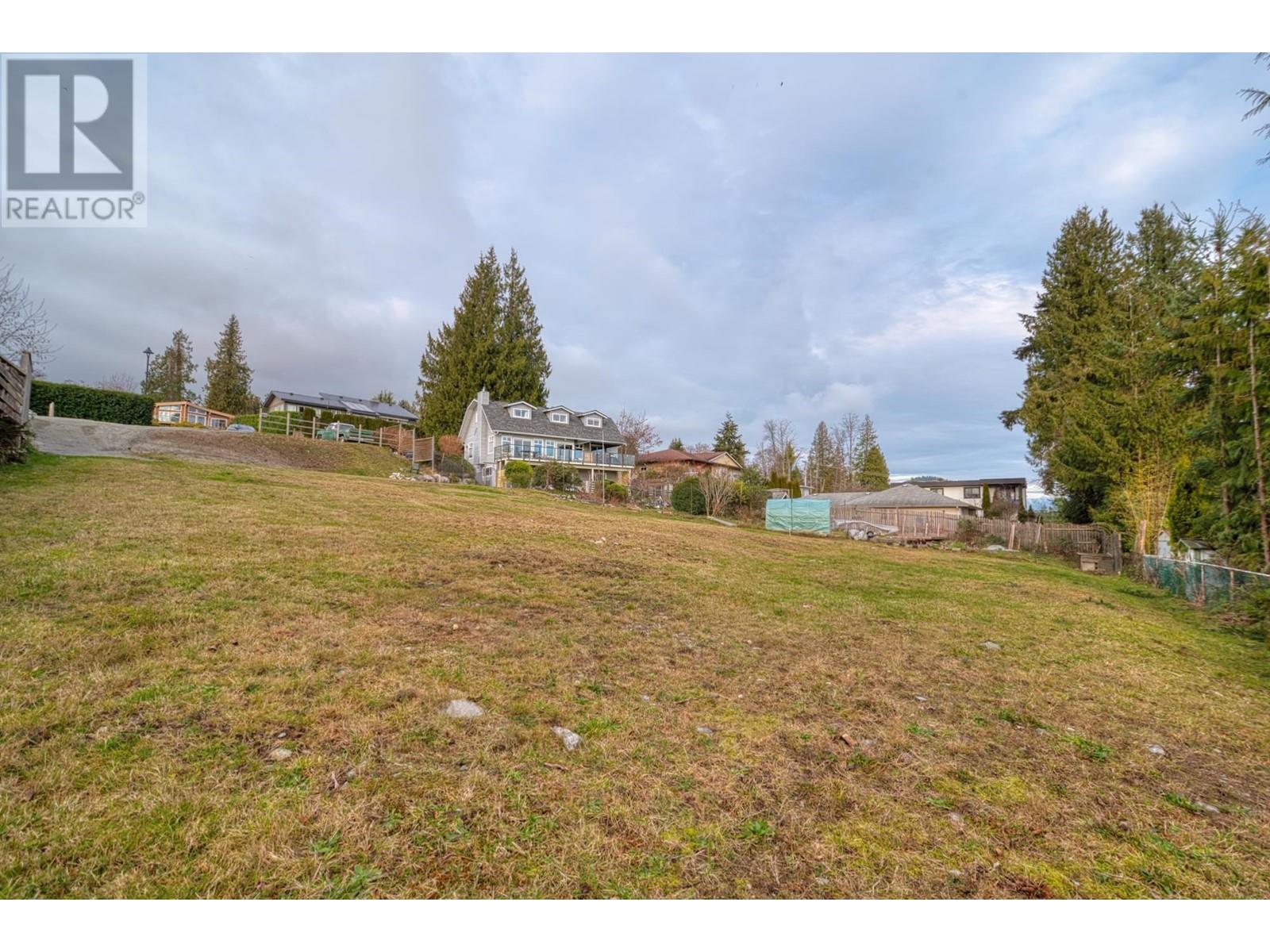 554 Wildwood Crescent Property Photo 19