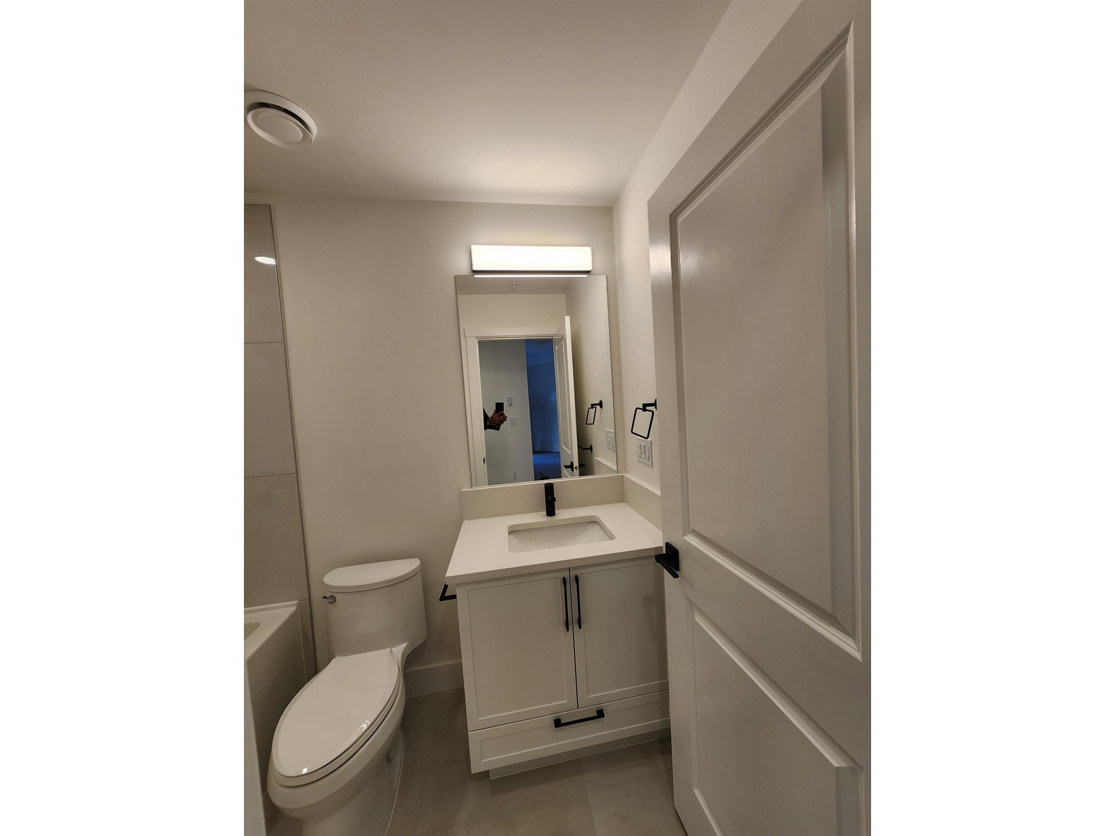 518 3480 146a Street Property Photo 11