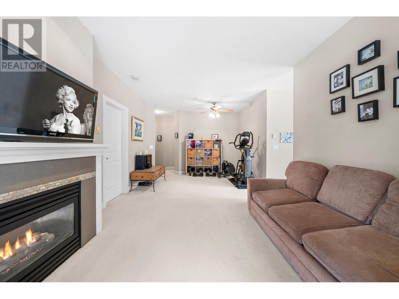 215 2250 Wesbrook Mall Property Photo 6