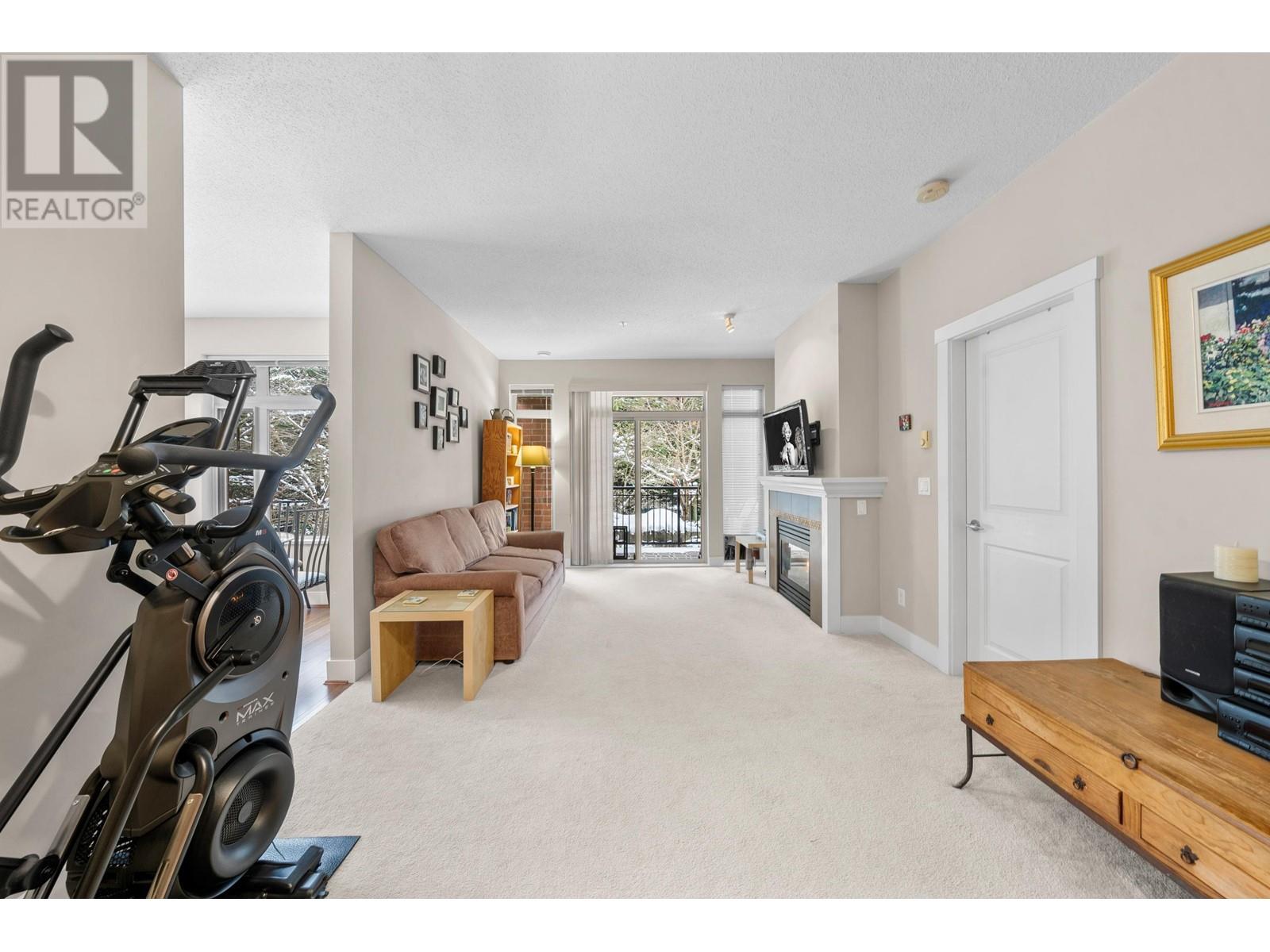 215 2250 Wesbrook Mall Property Photo 9