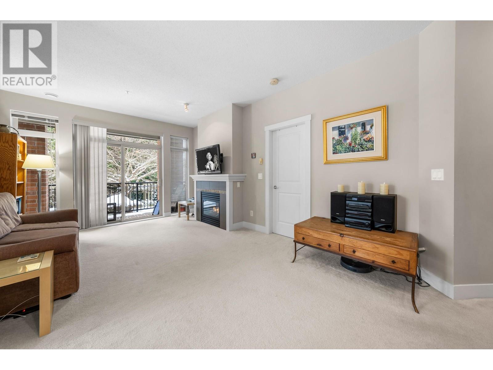 215 2250 Wesbrook Mall Property Photo 12