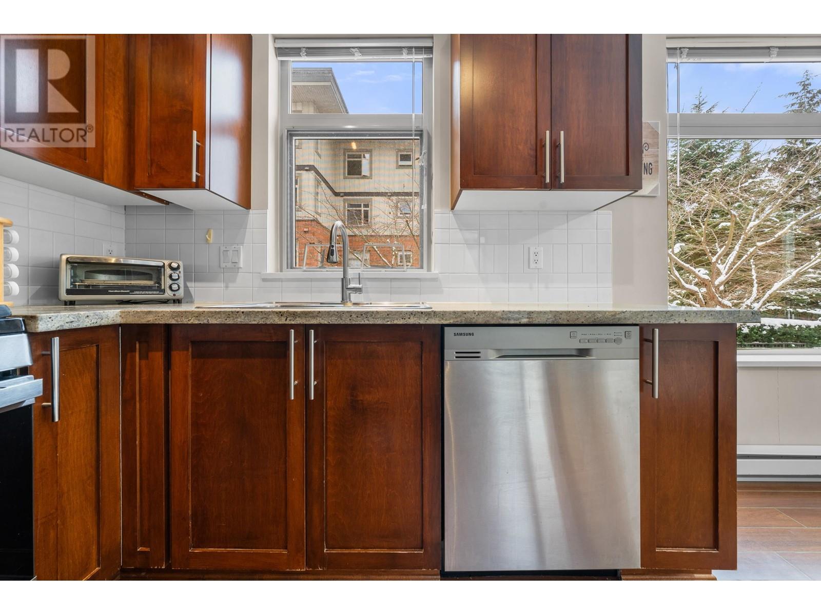 215 2250 Wesbrook Mall Property Photo 18