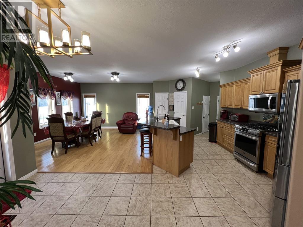 2 6550 Old Alaska Highway Property Photo 3