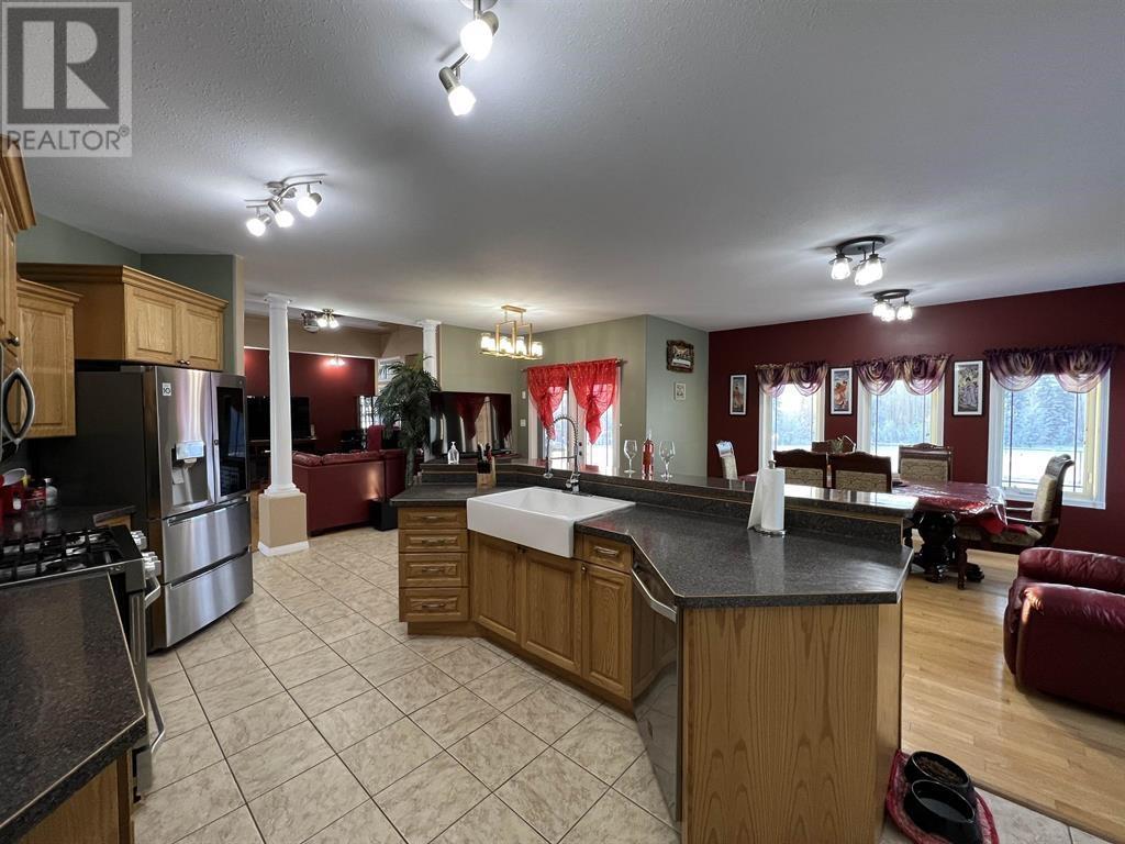 2 6550 Old Alaska Highway Property Photo 6