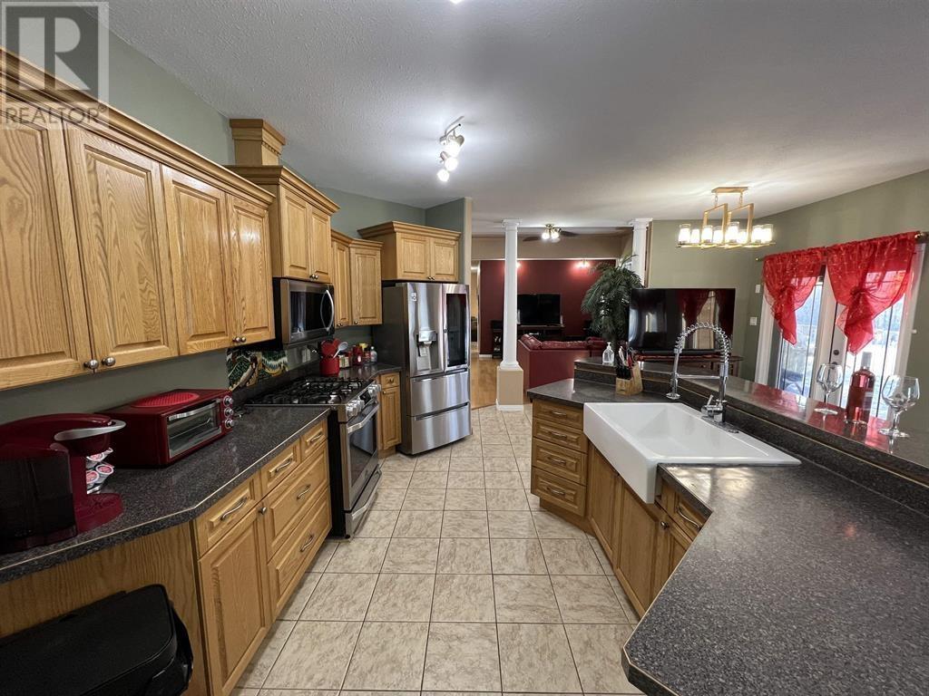 2 6550 Old Alaska Highway Property Photo 8