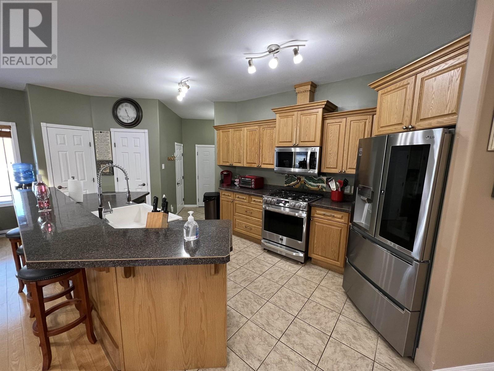 2 6550 Old Alaska Highway Property Photo 10