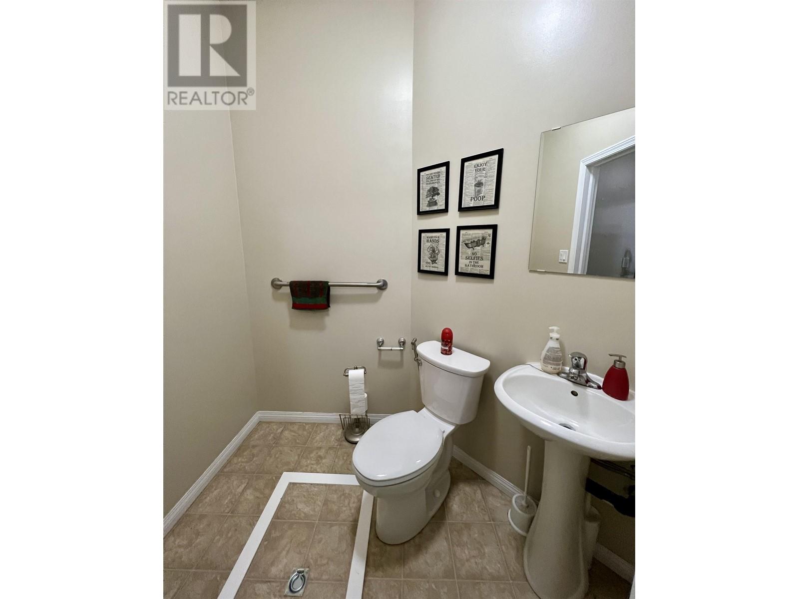 2 6550 Old Alaska Highway Property Photo 13