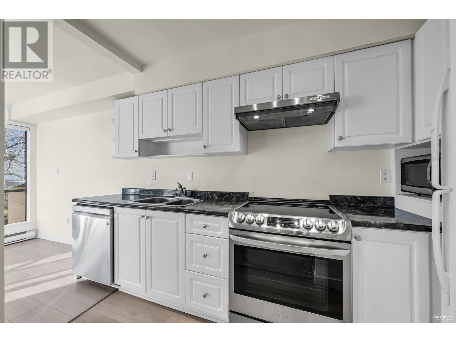 206 1363 Clyde Avenue Property Photo 10