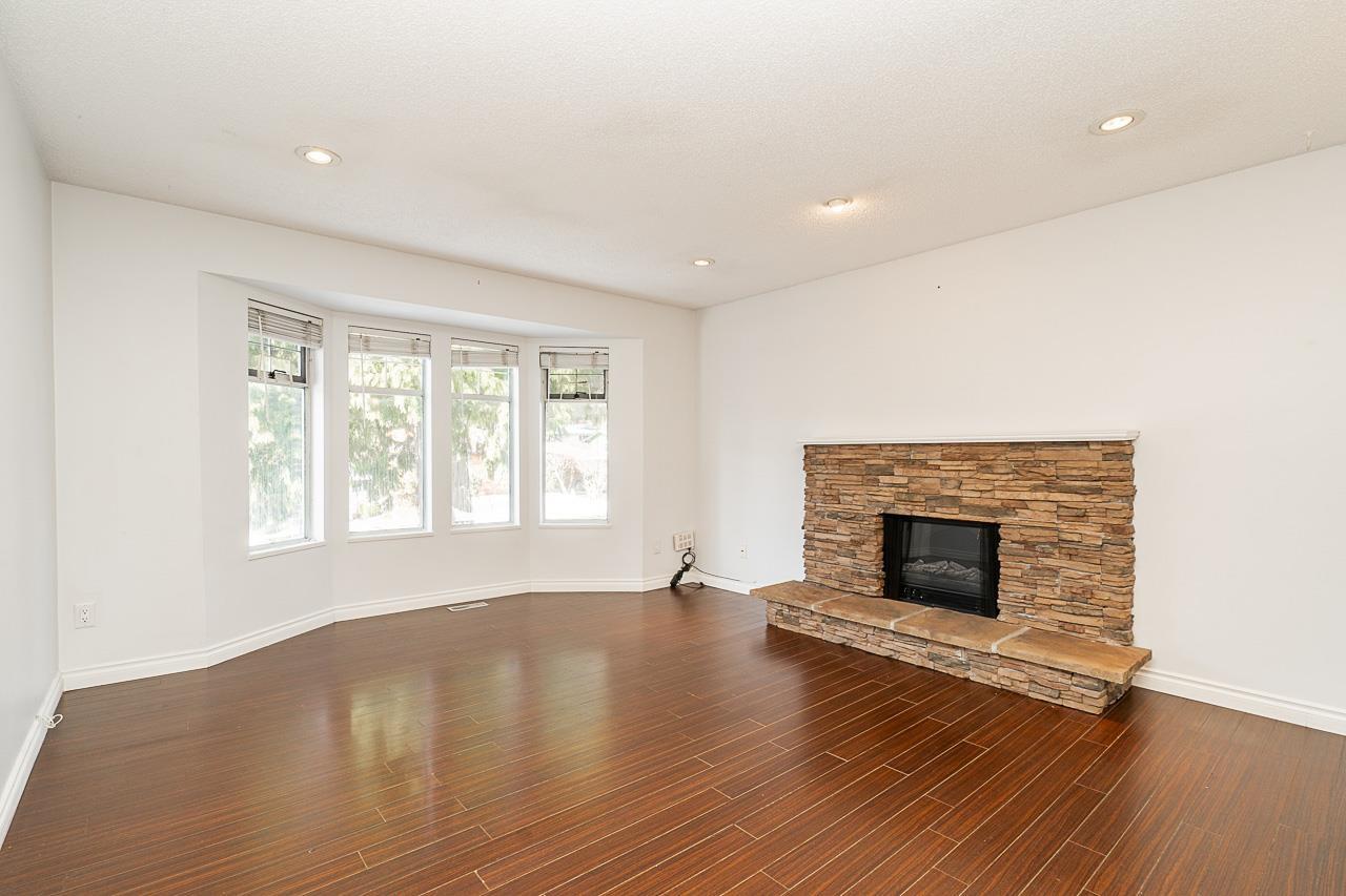 6416 Wade Road Property Photo 3
