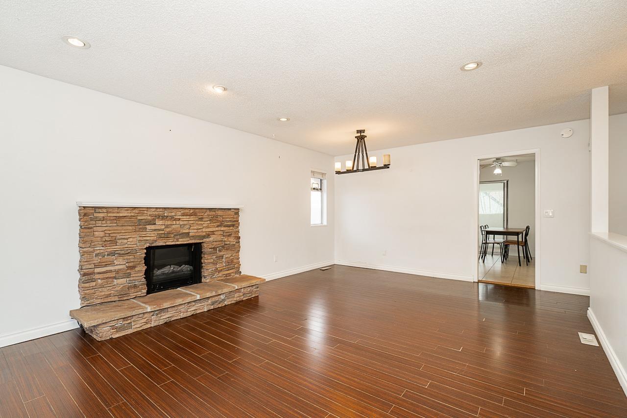 6416 Wade Road Property Photo 4